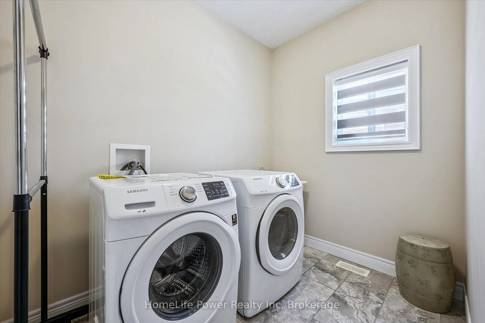 Photo 21 of 35 Westra Drive, Guelph, Willow West/Sugarbush/West Acres — HOMEH