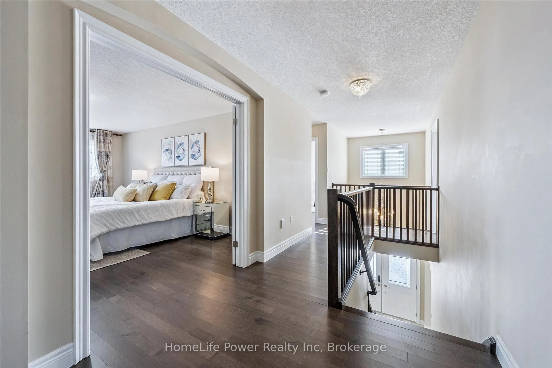 Photo 24 of 35 Westra Drive, Guelph, Willow West/Sugarbush/West Acres — HOMEH