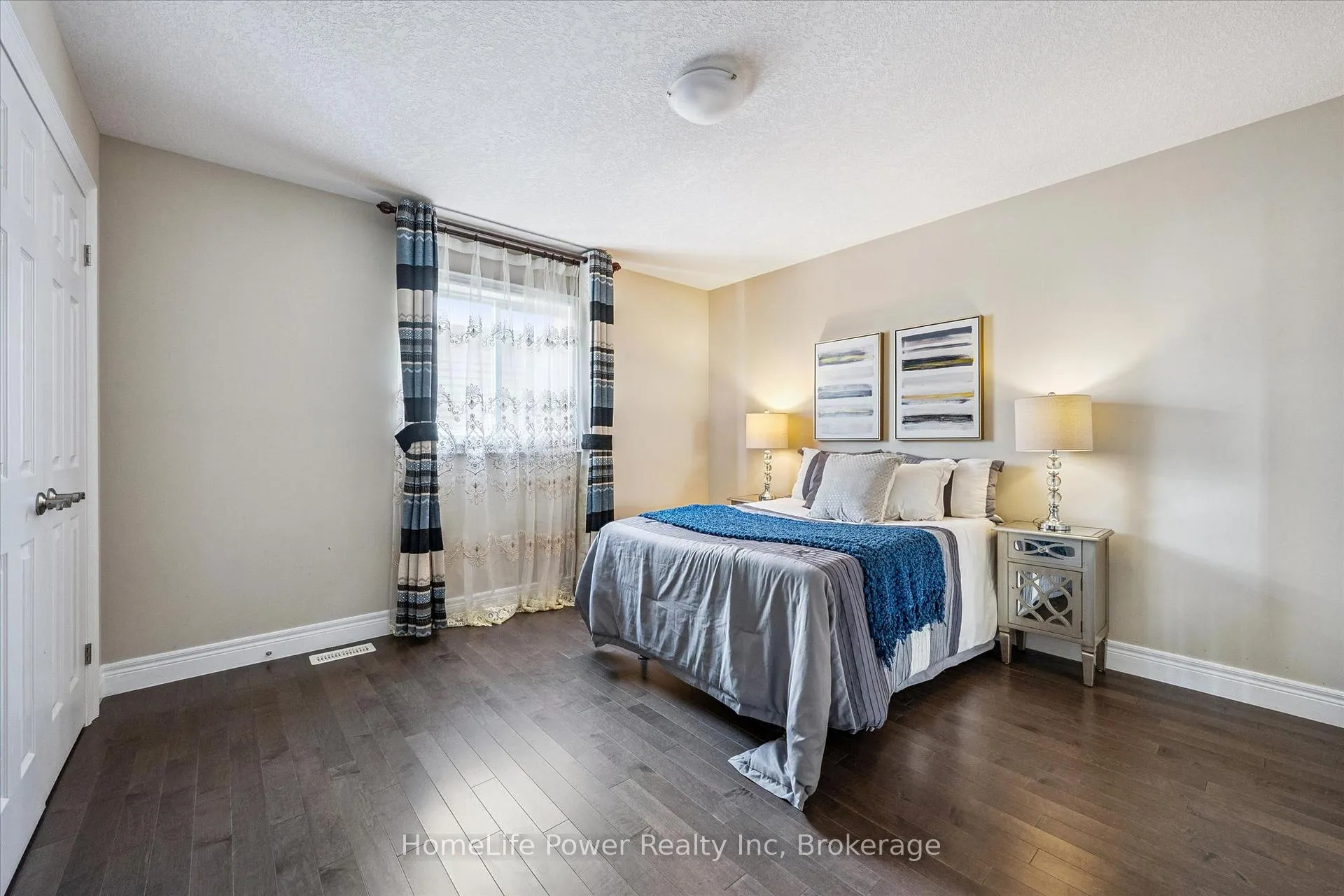 Photo 32 of 35 Westra Drive, Guelph, Willow West/Sugarbush/West Acres — HOMEH