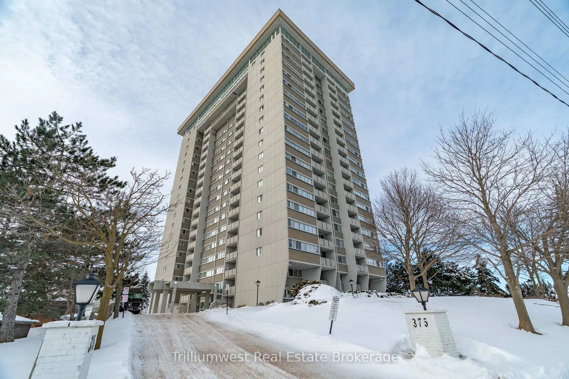 Photo 2 of Unit 1003, 375 King Street N, Waterloo — HOMEH