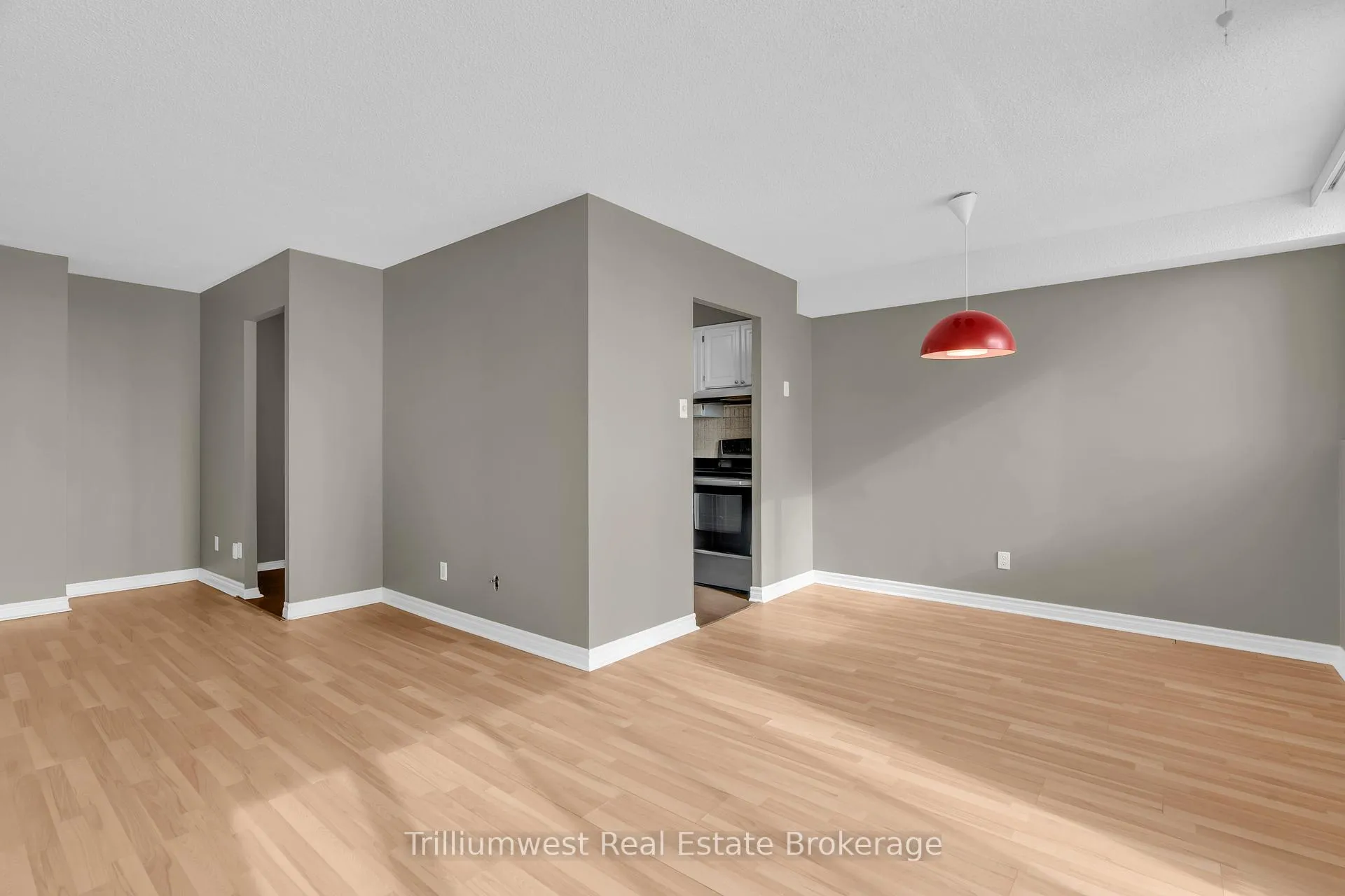 Photo 9 of Unit 1003, 375 King Street N, Waterloo — HOMEH