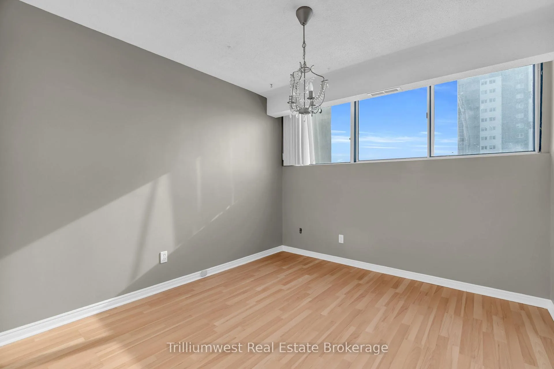 Photo 16 of Unit 1003, 375 King Street N, Waterloo — HOMEH