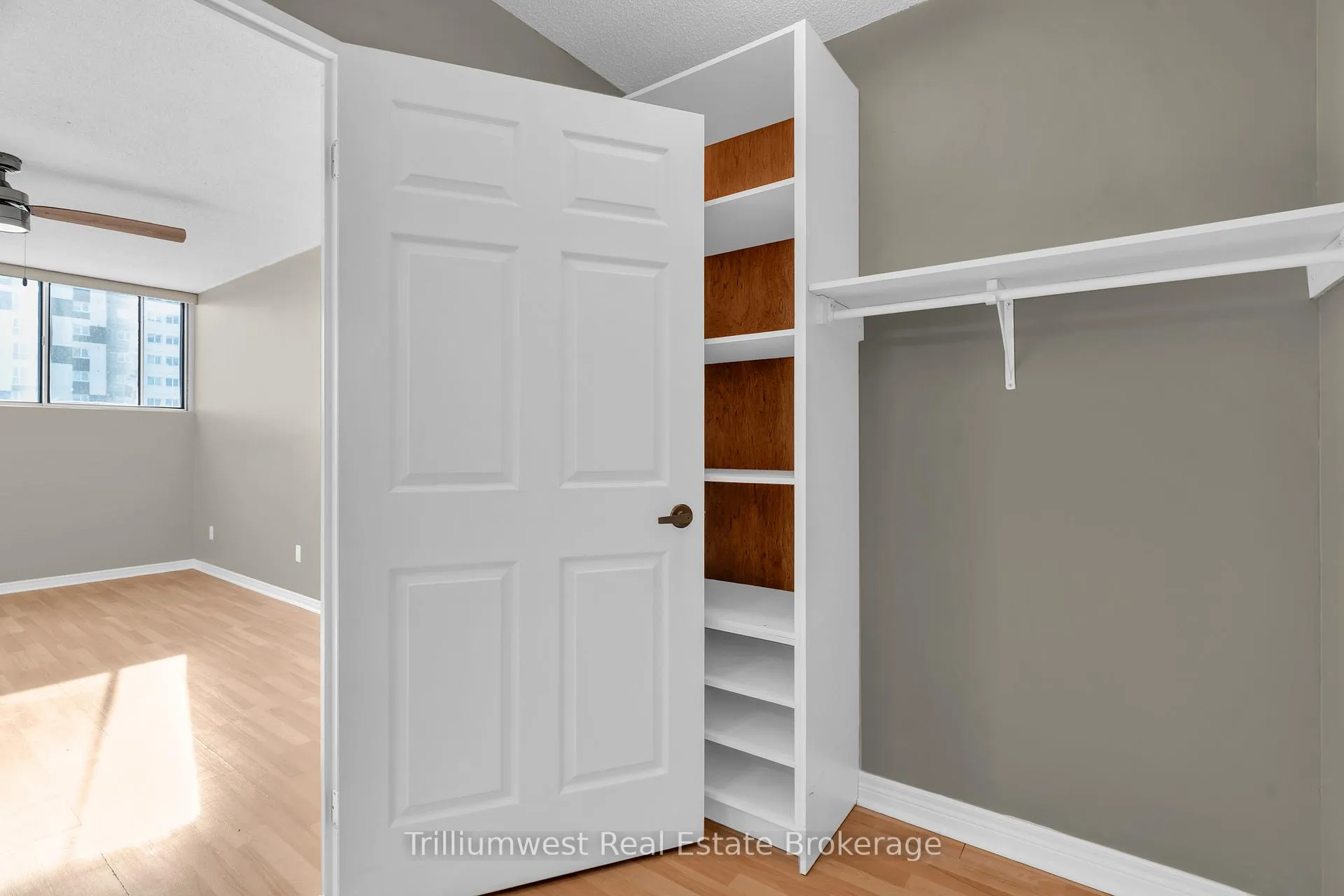 Photo 25 of Unit 1003, 375 King Street N, Waterloo — HOMEH