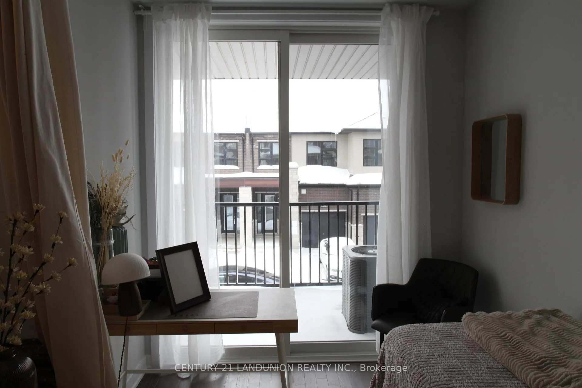 Photo 7 of 5 John Canning Way, Markham, Unionville — HOMEH