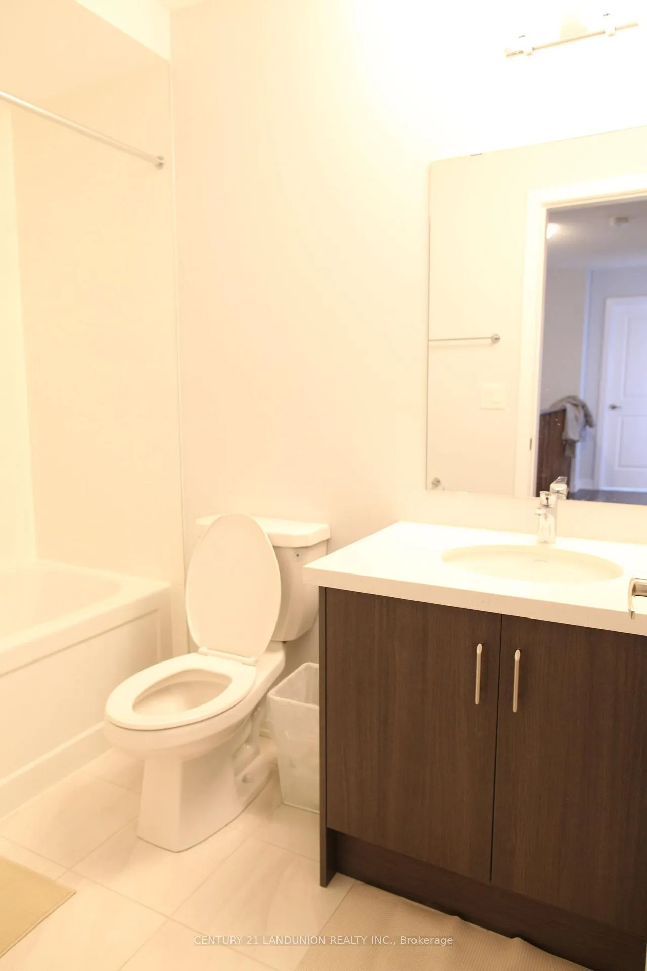 Photo 12 of 5 John Canning Way, Markham, Unionville — HOMEH