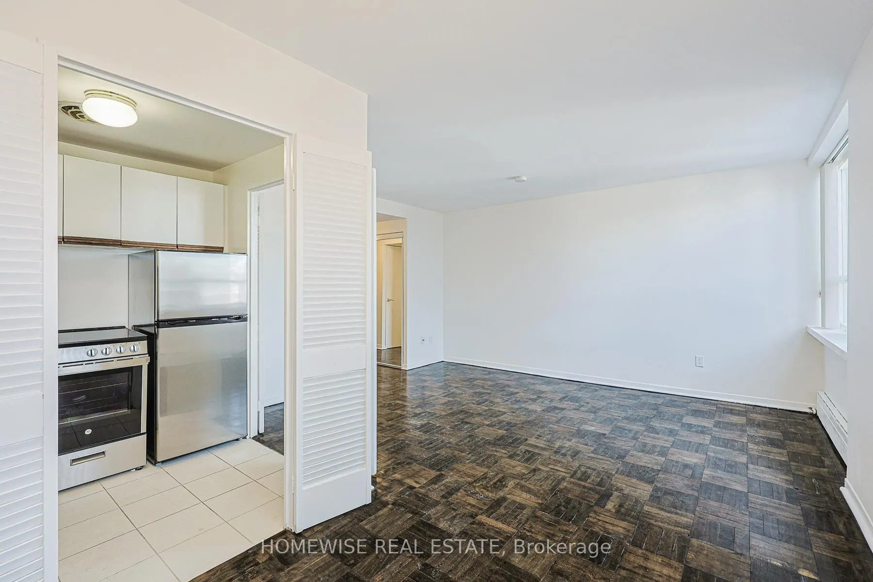 Photo 10 of Unit 615, 485 Kingston Road, Toronto, The Beaches — HOMEH