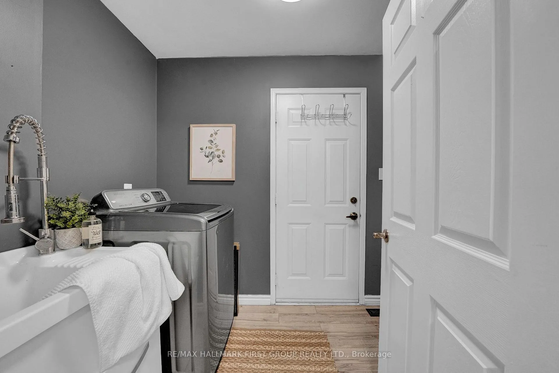 Photo 15 of 25 Sprucewood Crescent, Clarington, Bowmanville — HOMEH