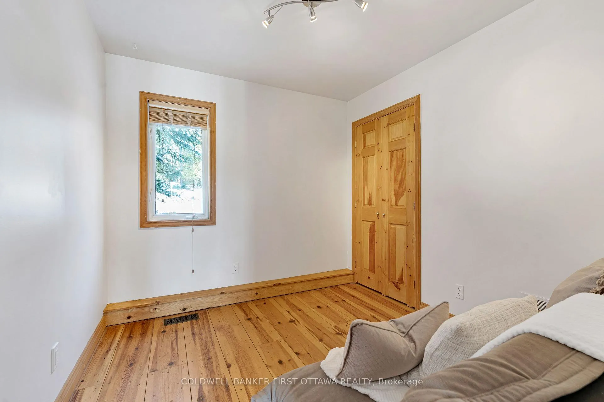 Photo 20 of 161 Keith's Bluff Road, Lanark Highlands, Lanark Highlands (Darling) Twp — HOMEH