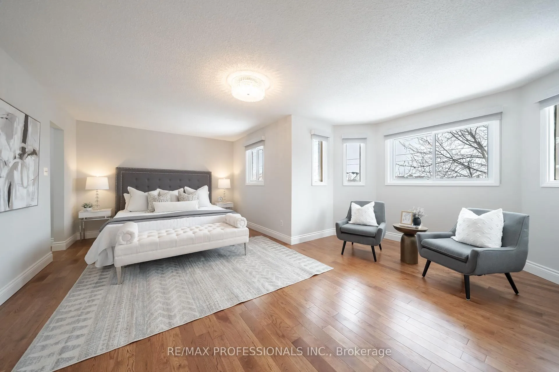 Photo 13 of 25 Sawyer Crescent, Markham, Markham Village — HOMEH