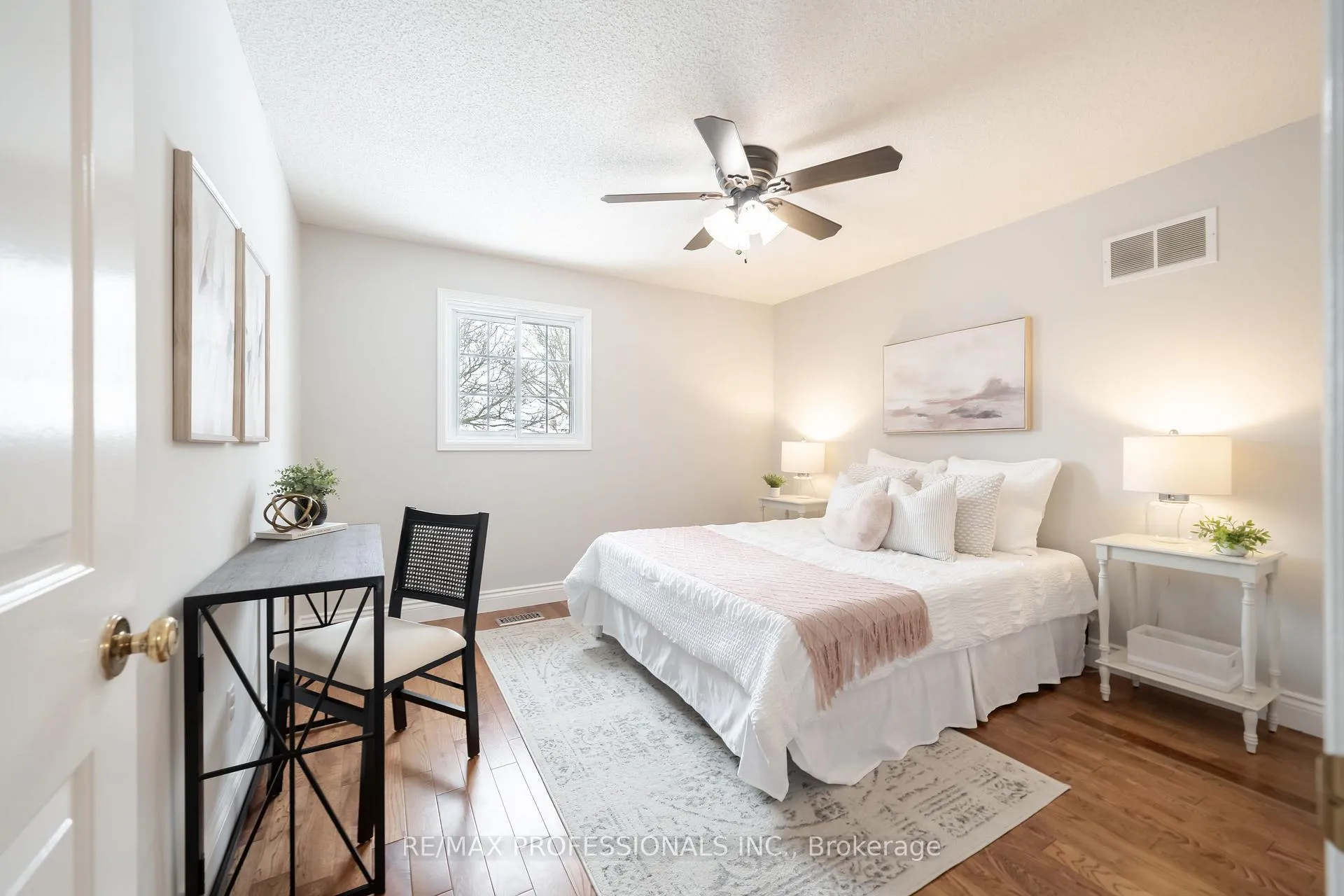 Photo 16 of 25 Sawyer Crescent, Markham, Markham Village — HOMEH