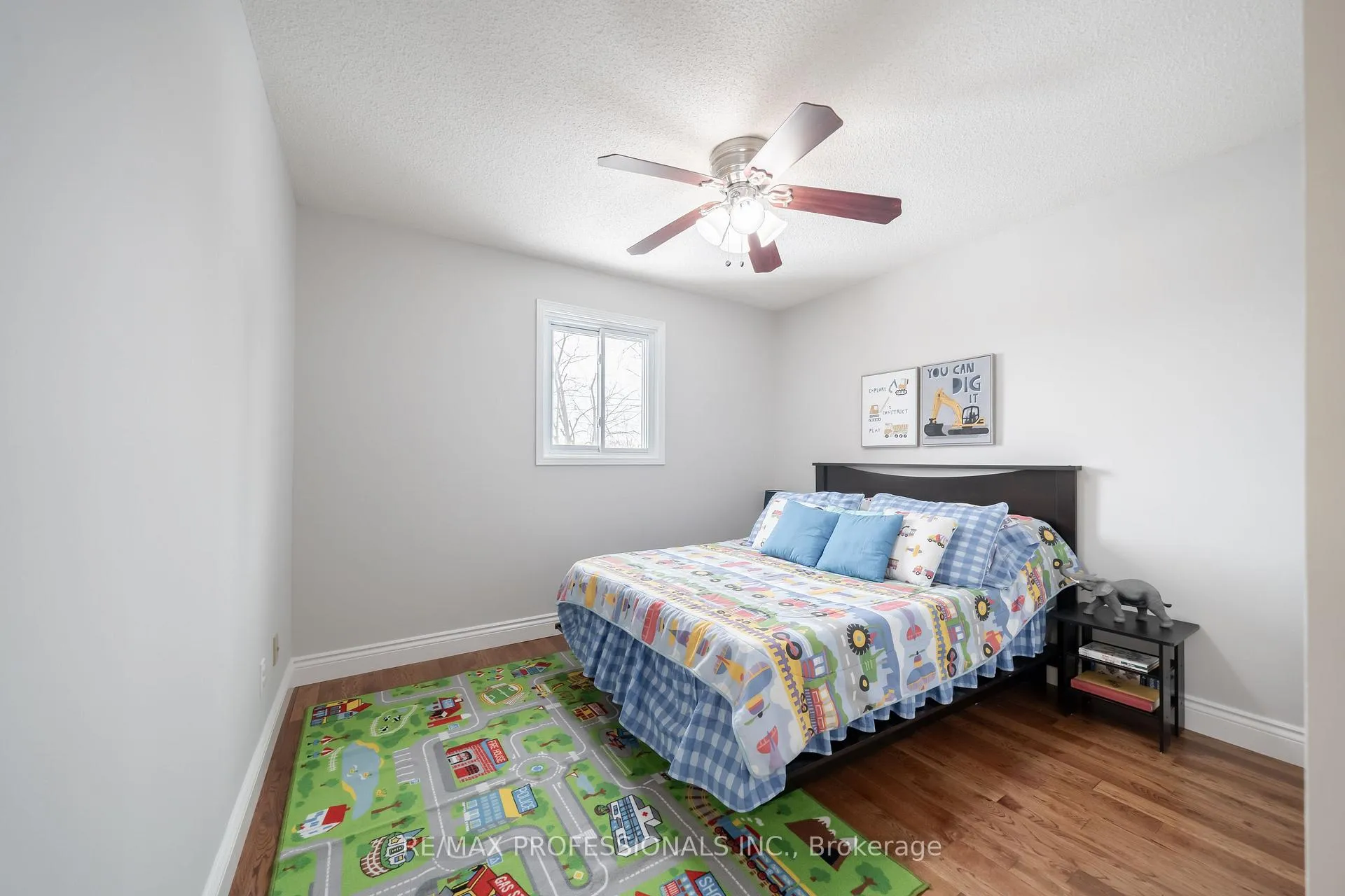 Photo 17 of 25 Sawyer Crescent, Markham, Markham Village — HOMEH