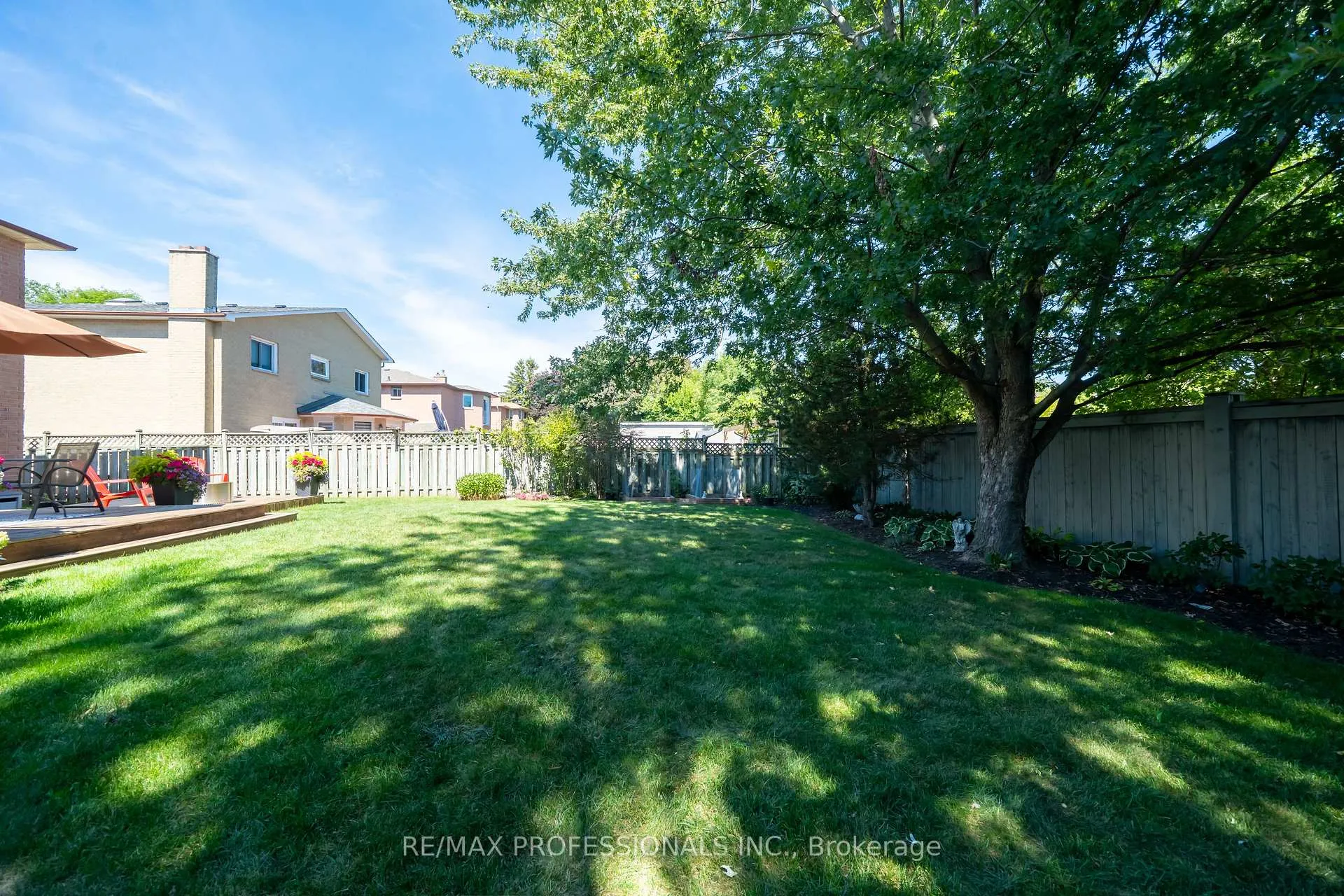 Photo 25 of 25 Sawyer Crescent, Markham, Markham Village — HOMEH