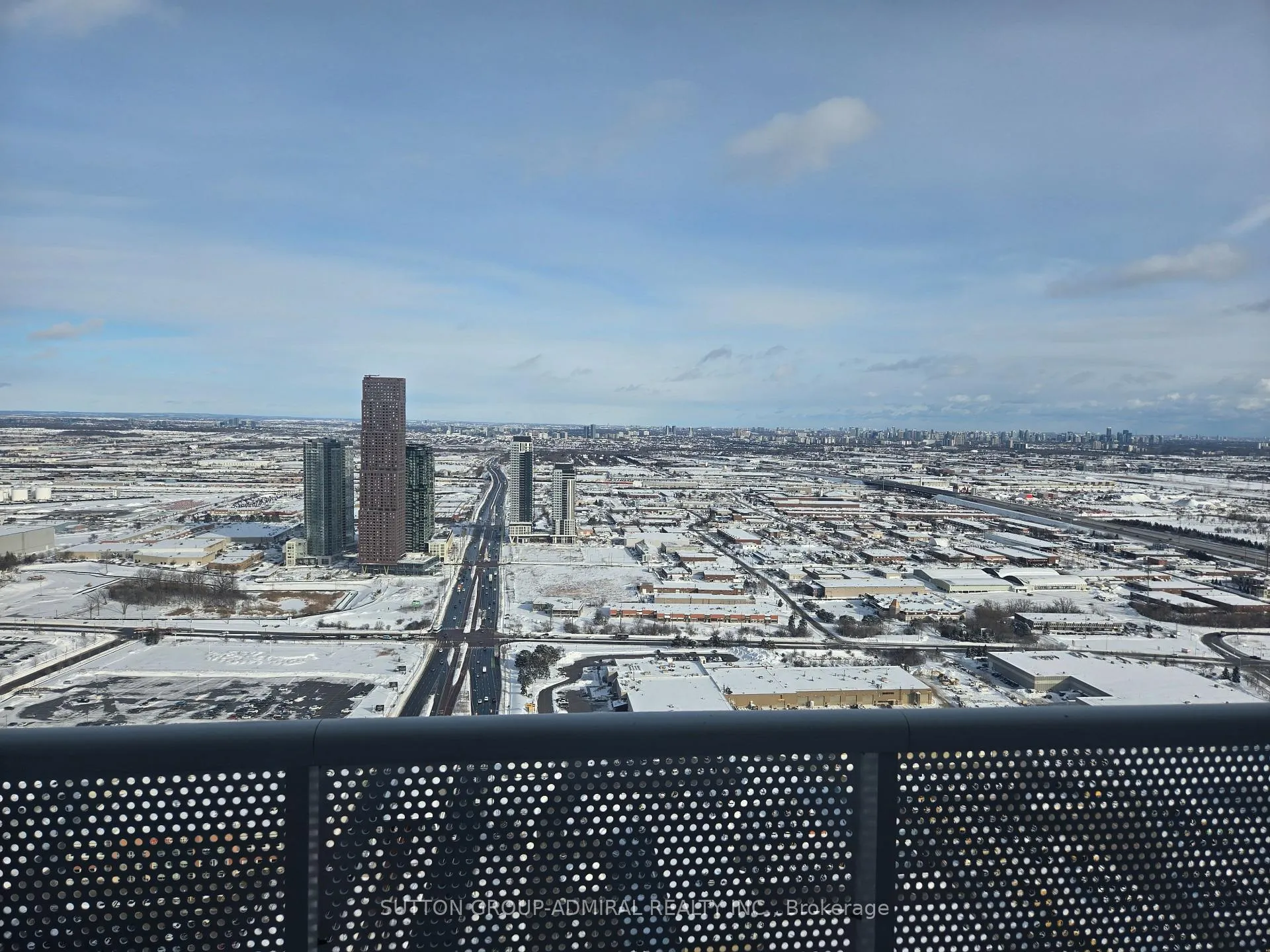 Photo 1 of Unit 5707, 8 Interchange Way, Vaughan, Vaughan Corporate Centre — HOMEH