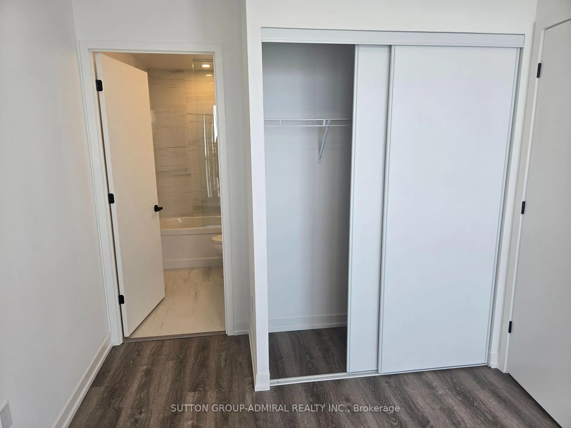 Photo 6 of Unit 5707, 8 Interchange Way, Vaughan, Vaughan Corporate Centre — HOMEH