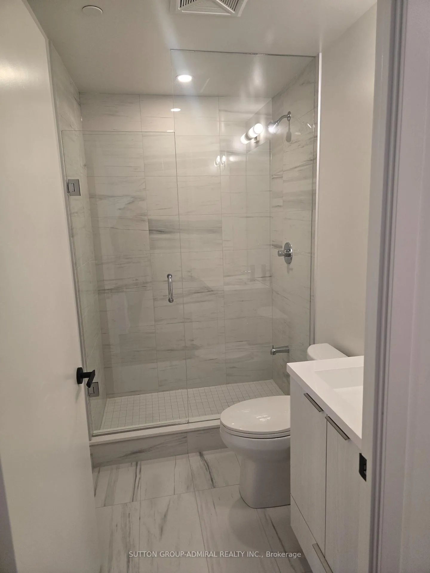 Photo 15 of Unit 5707, 8 Interchange Way, Vaughan, Vaughan Corporate Centre — HOMEH