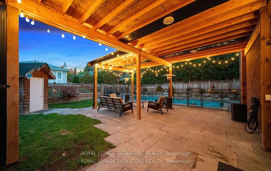 Photo 40 of 16 Kingsborough Crescent, Etobicoke, Willowridge-Martingrove-Richview — HOMEH