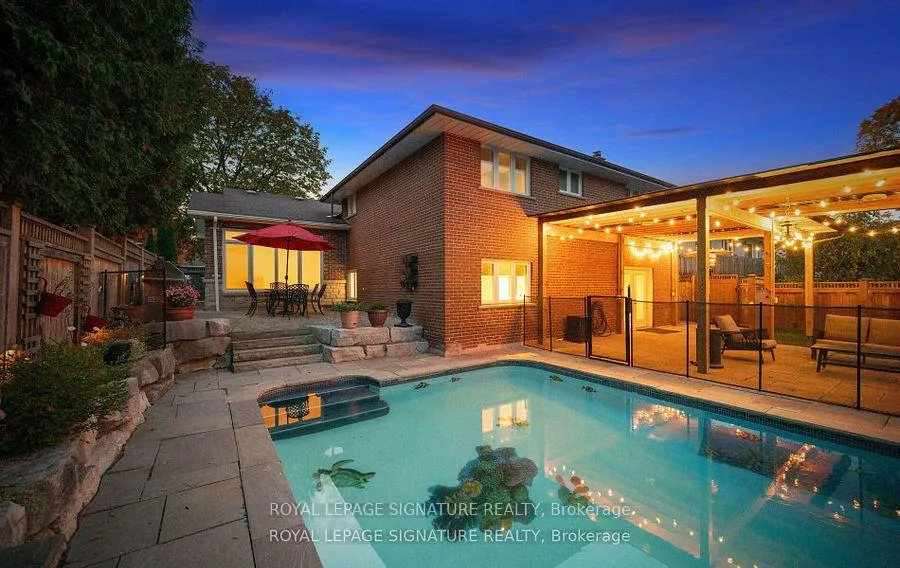 Photo 44 of 16 Kingsborough Crescent, Etobicoke, Willowridge-Martingrove-Richview — HOMEH
