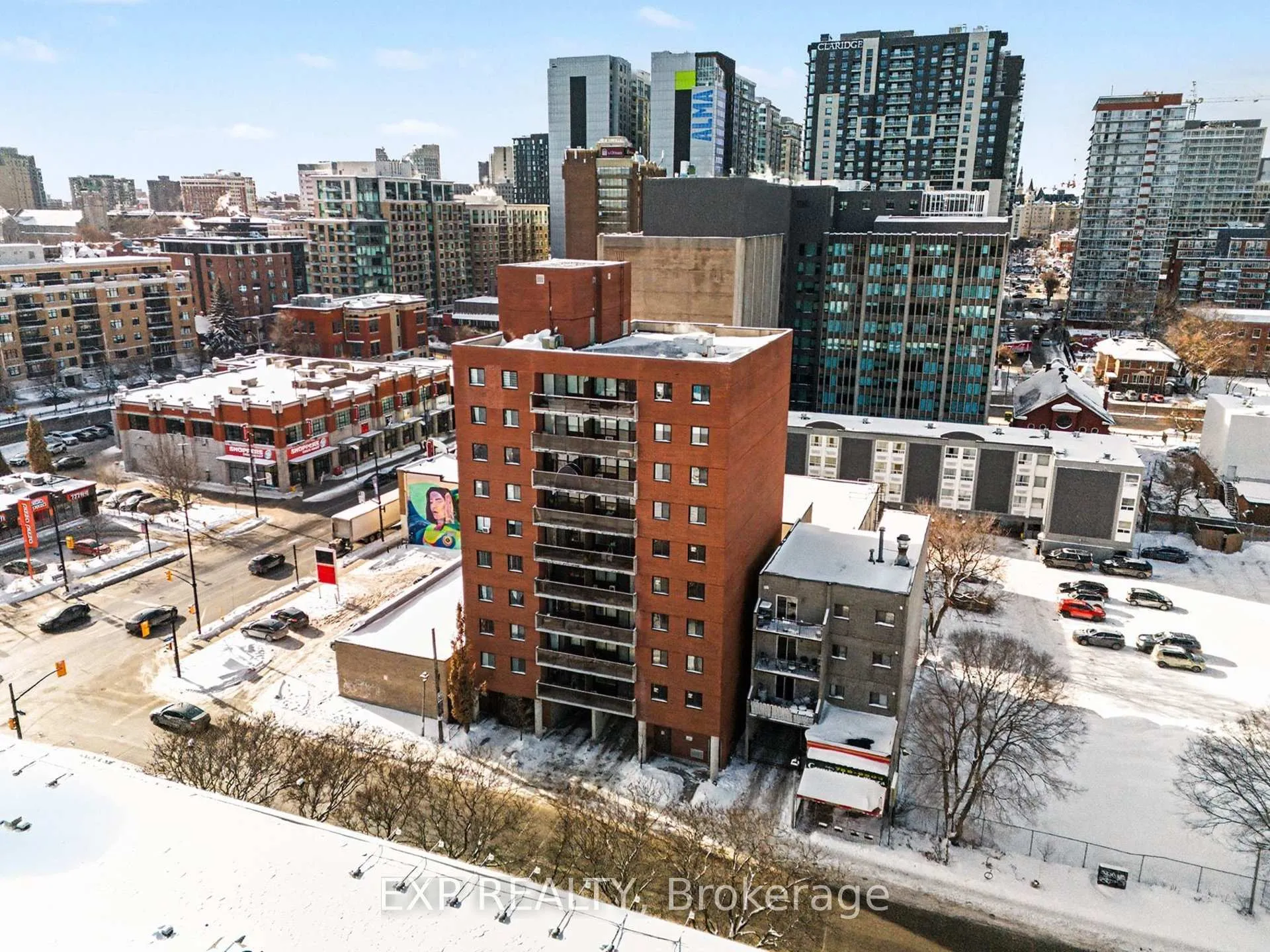 Photo 2 of Unit 801, 154 Nelson Street, Ottawa, Lower Town — HOMEH