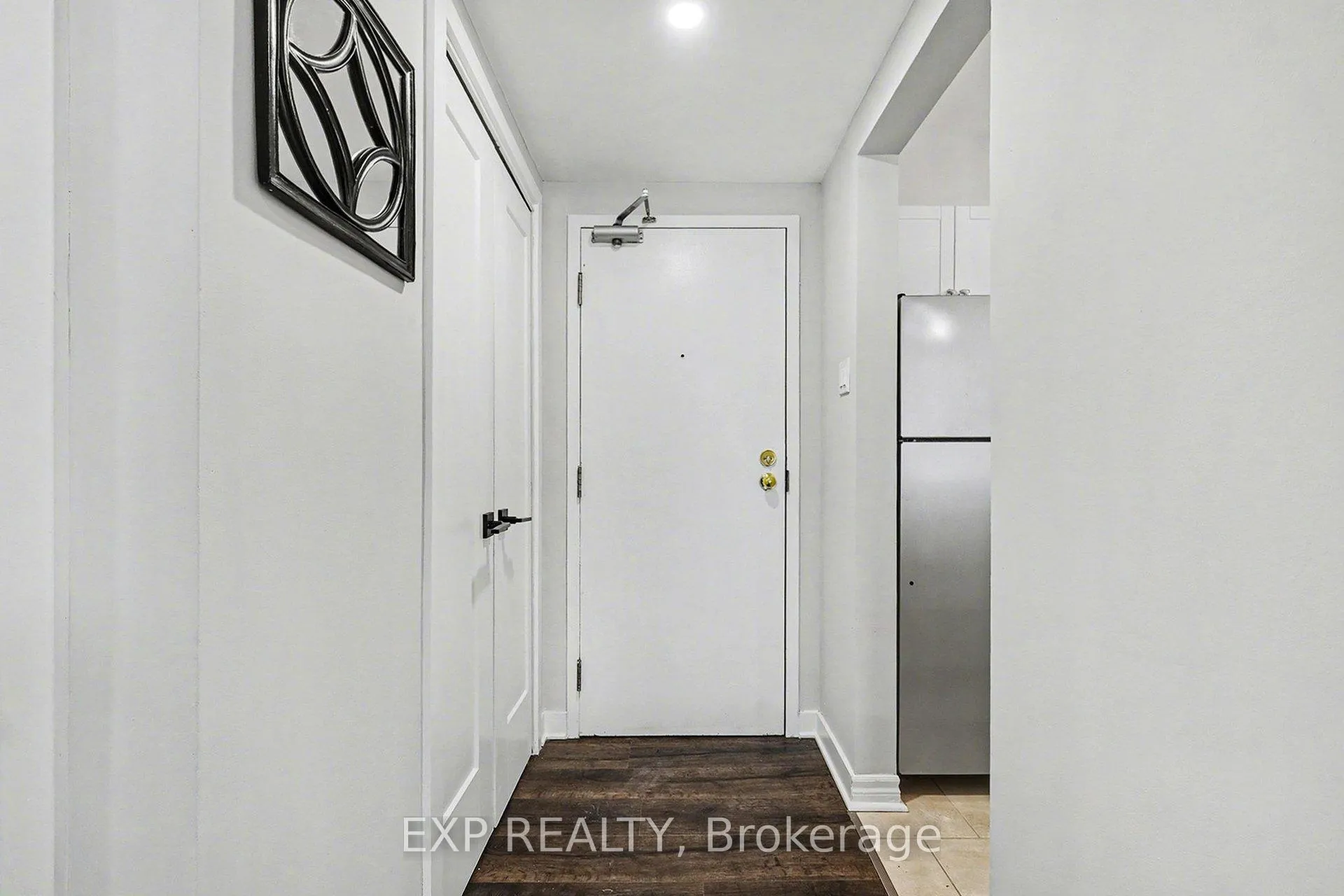 Photo 5 of Unit 801, 154 Nelson Street, Ottawa, Lower Town — HOMEH