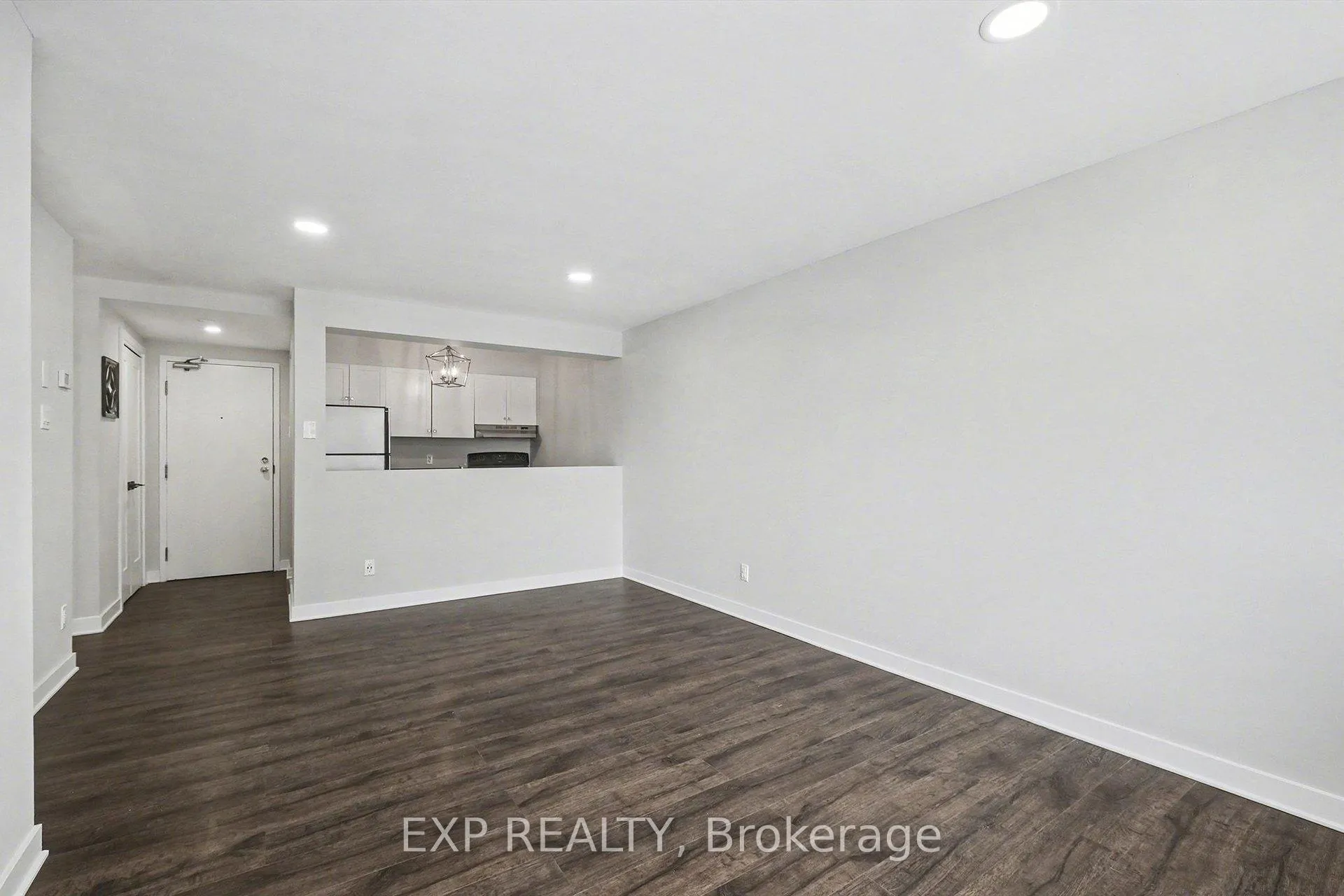 Photo 7 of Unit 801, 154 Nelson Street, Ottawa, Lower Town — HOMEH
