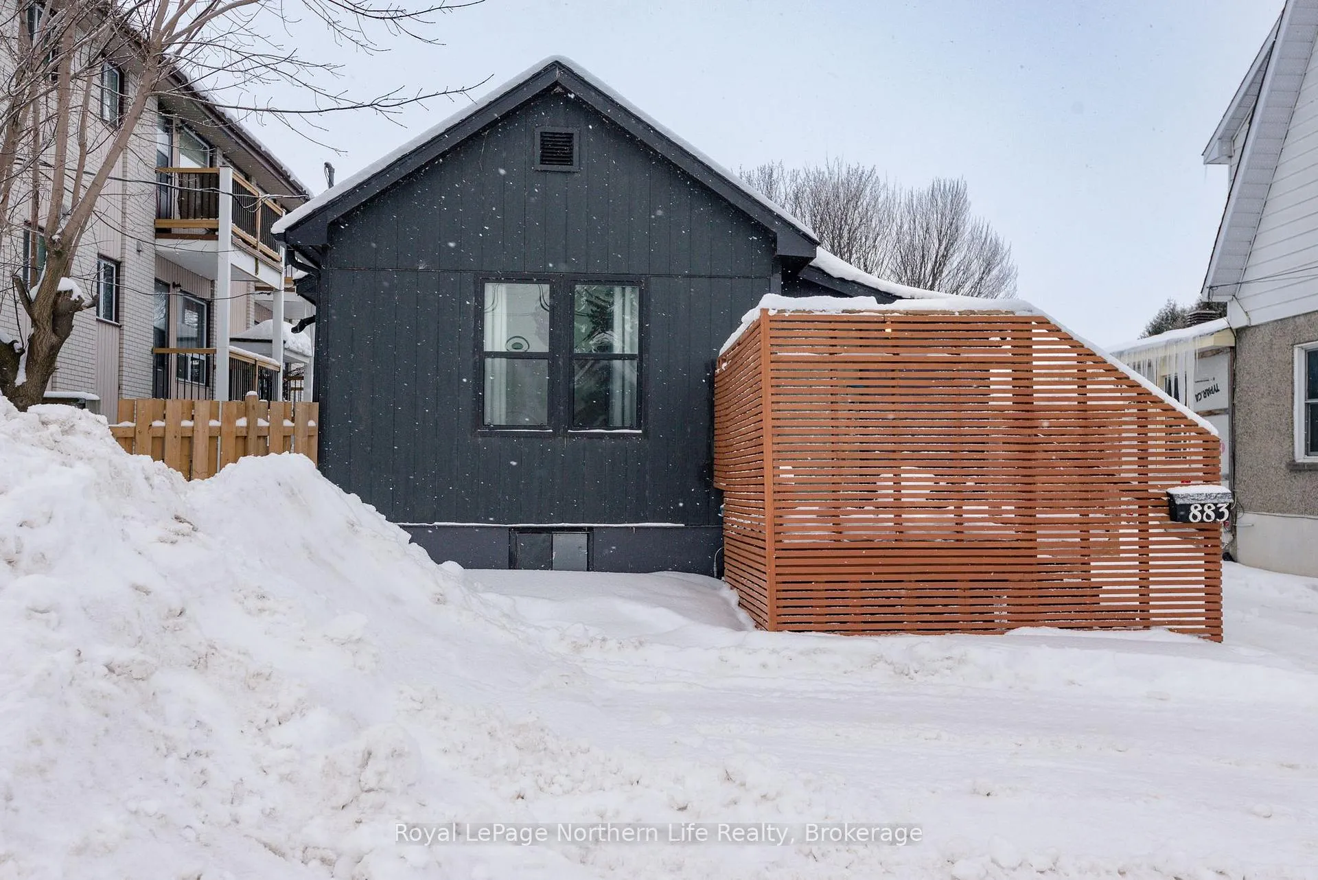 Photo 2 of 883 Memorial Drive, North Bay, Ferris — HOMEH