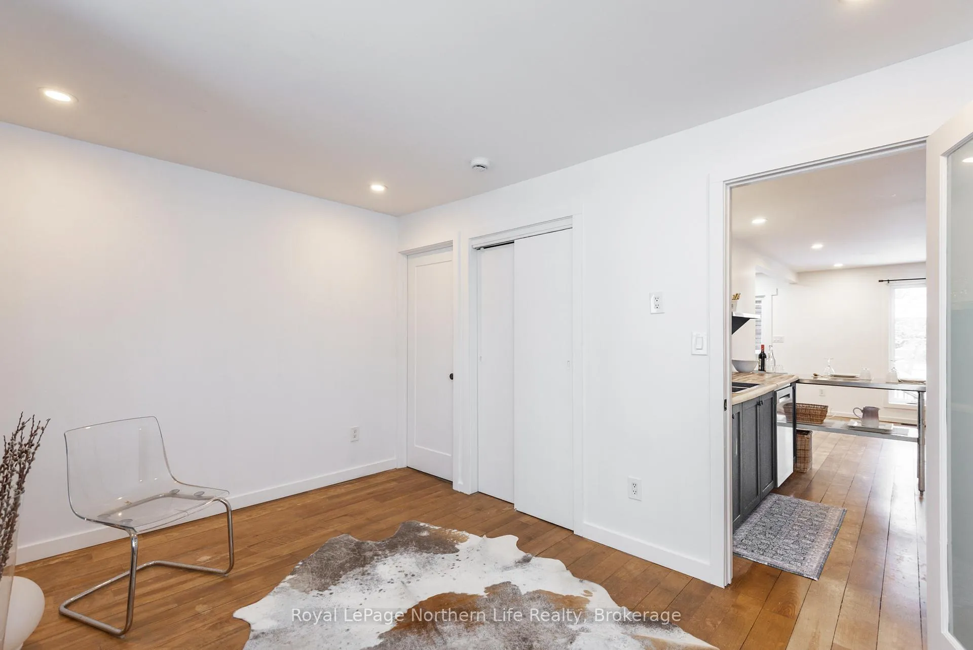 Photo 19 of 883 Memorial Drive, North Bay, Ferris — HOMEH