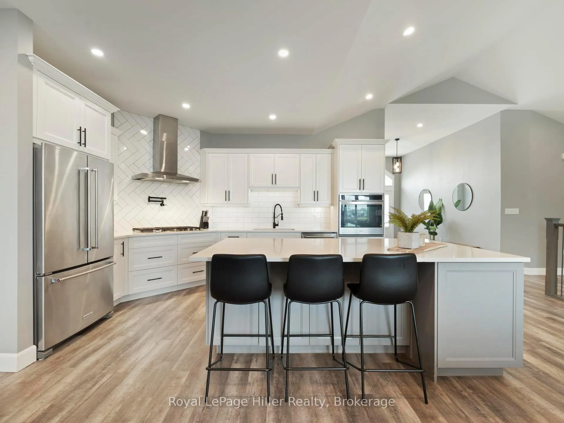 Photo 14 of 72431 Bluewater Highway, Bluewater, Hay — HOMEH