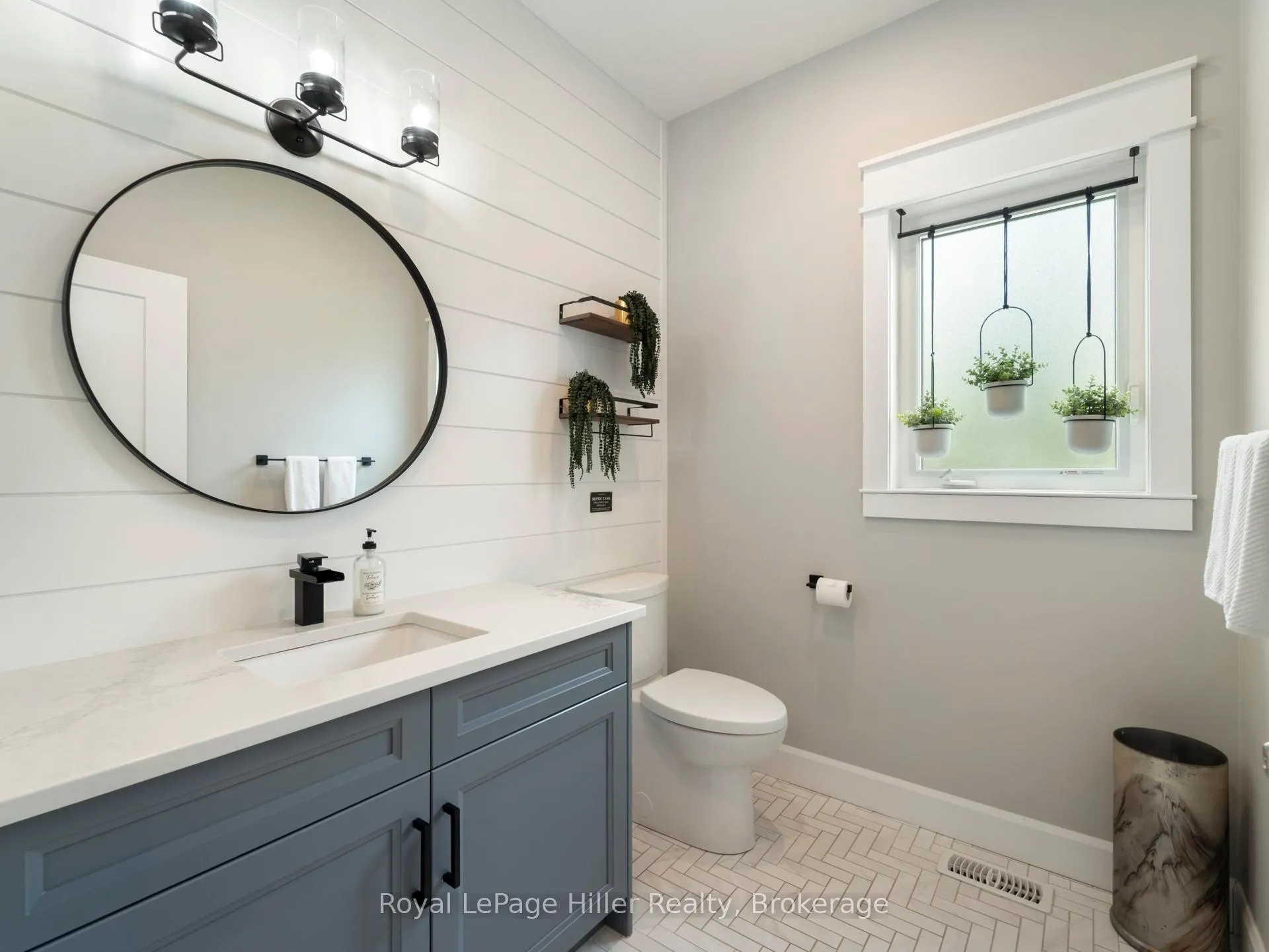 Photo 22 of 72431 Bluewater Highway, Bluewater, Hay — HOMEH