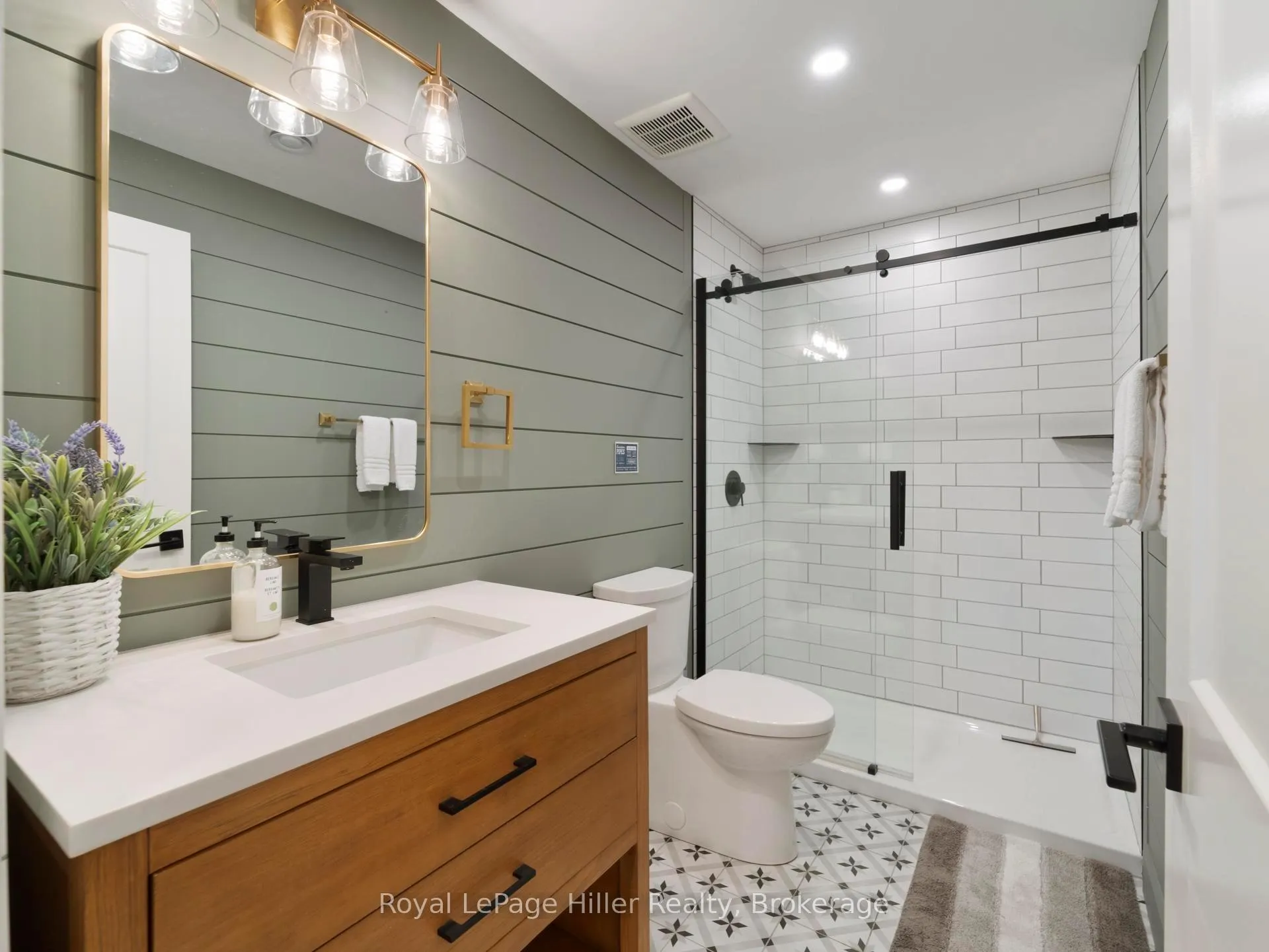 Photo 40 of 72431 Bluewater Highway, Bluewater, Hay — HOMEH