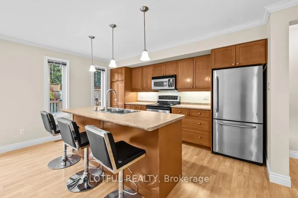 Photo 8 of 1008 Pinecrest Road, Ottawa, Fairfield Heights — HOMEH