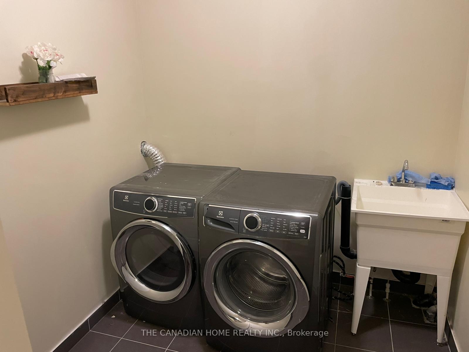 Photo 12 of 4088 Canby Street, Lincoln, Beamsville — HOMEH