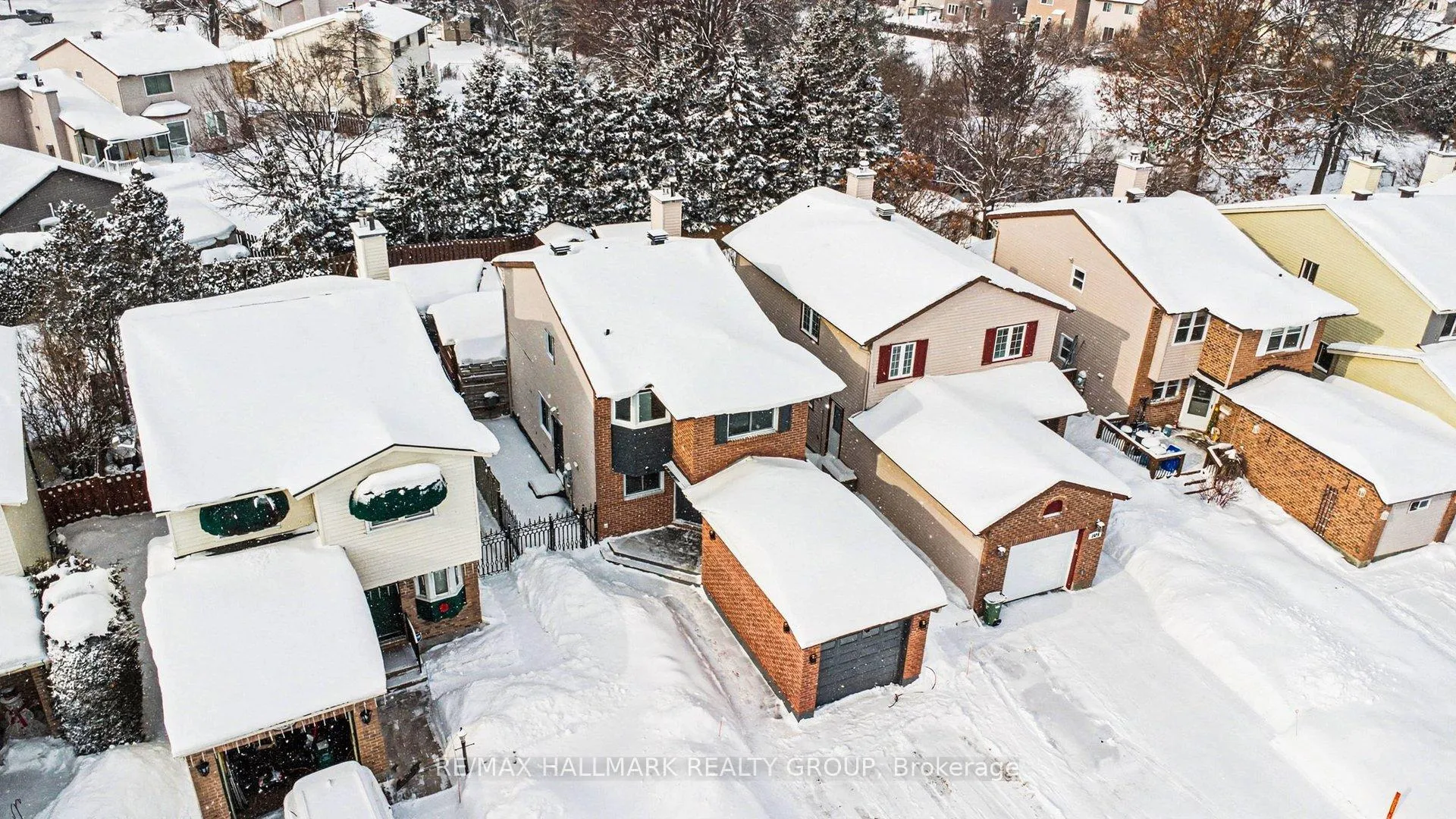 Photo 7 of 1876 Prestwick Drive, Ottawa, Queenswood Heights South — HOMEH