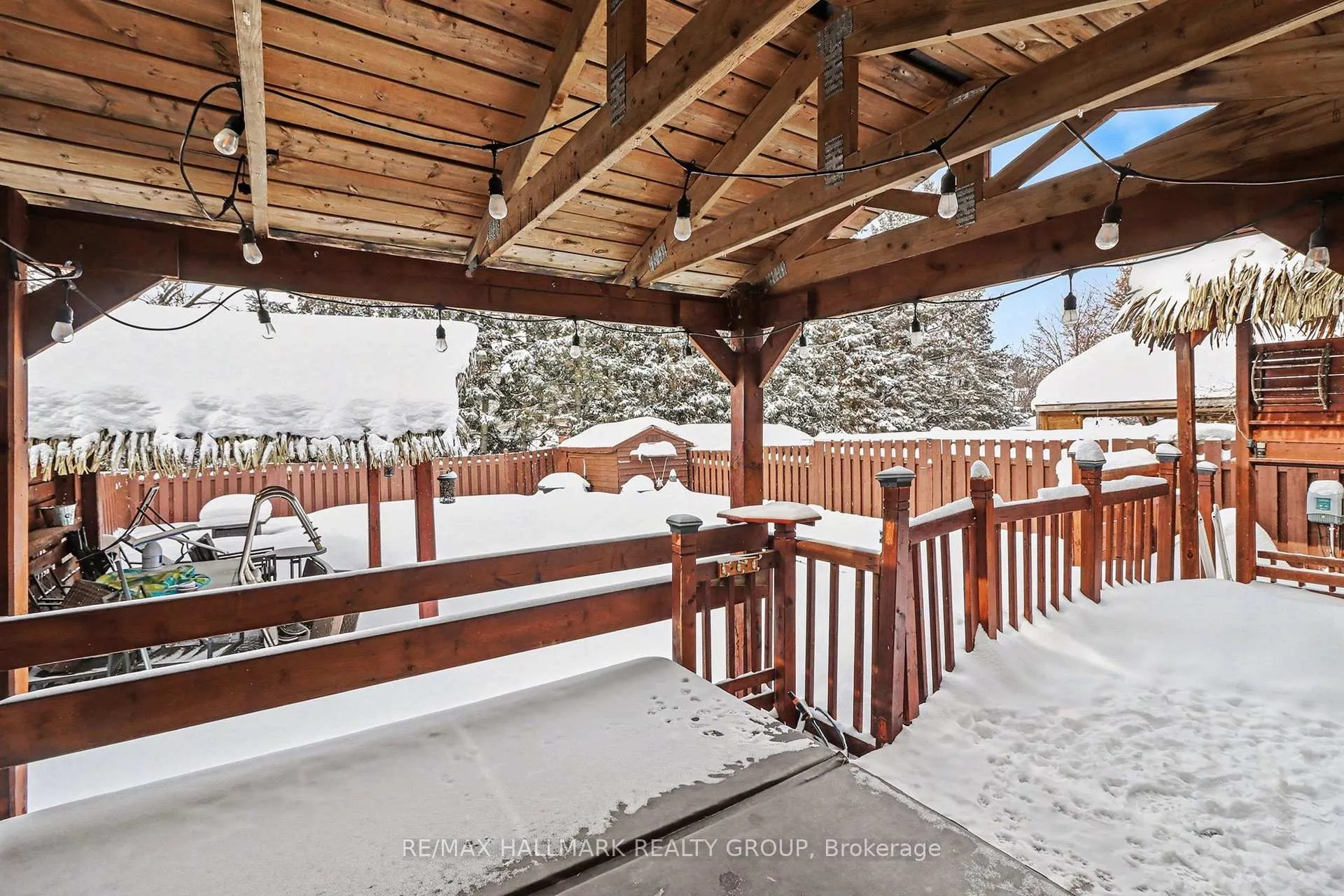 Photo 35 of 1876 Prestwick Drive, Ottawa, Queenswood Heights South — HOMEH