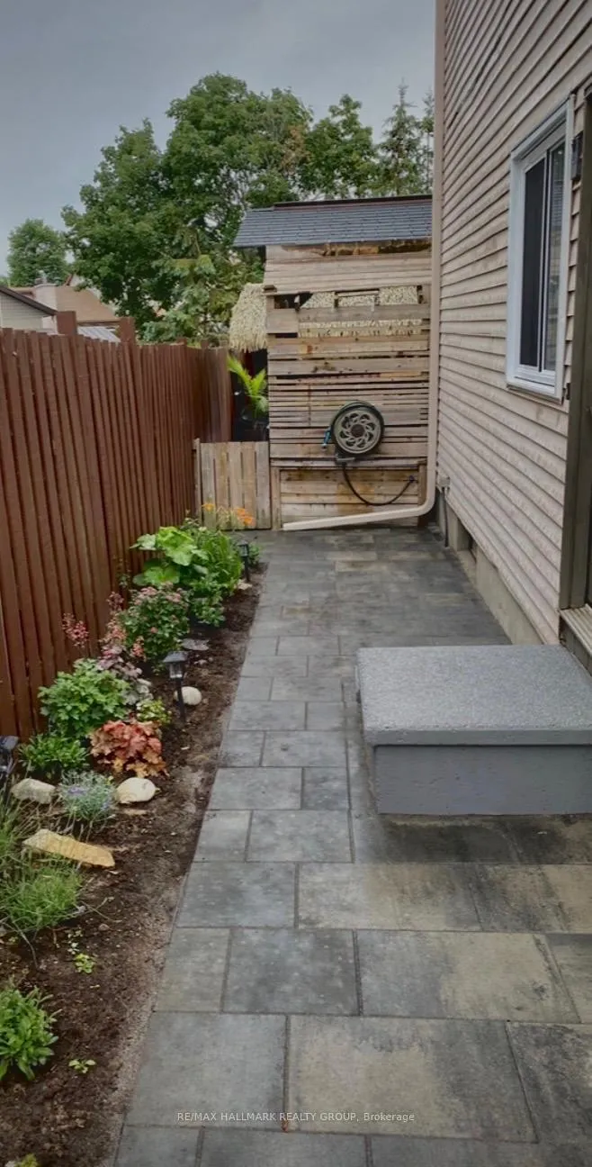 Photo 45 of 1876 Prestwick Drive, Ottawa, Queenswood Heights South — HOMEH