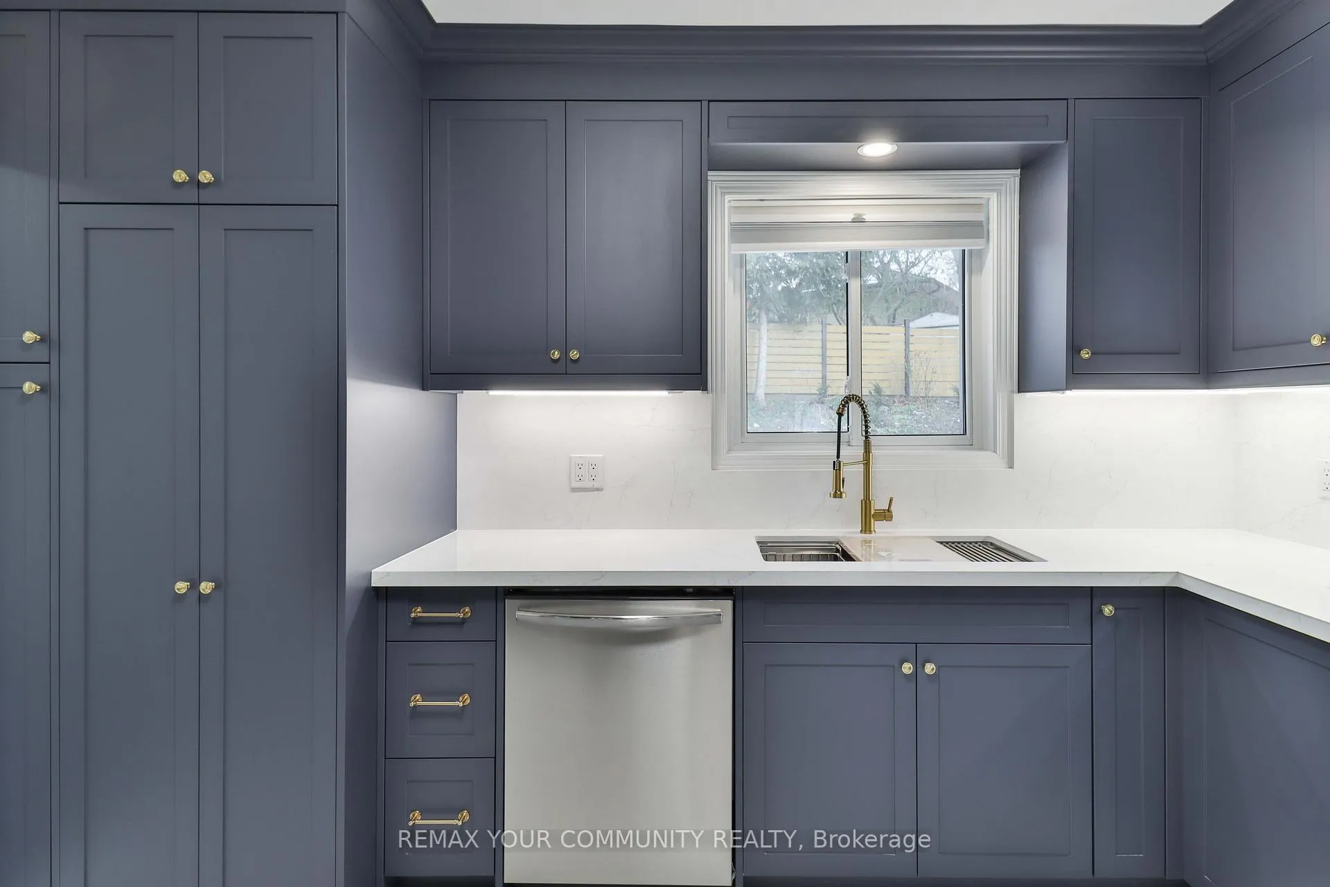 Photo 6 of Unit Main Floor, 20 Burnview Crescent, Scarborough, Woburn — HOMEH