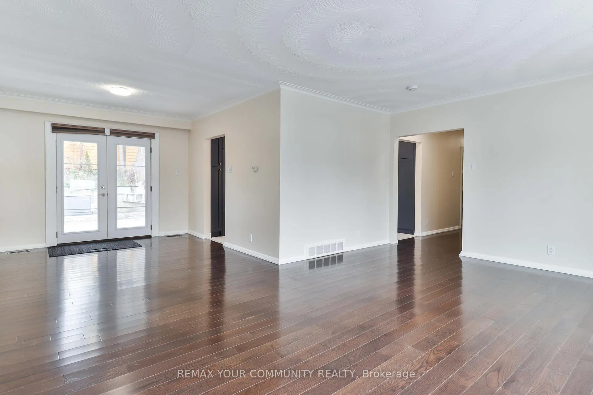 Photo 10 of Unit Main Floor, 20 Burnview Crescent, Scarborough, Woburn — HOMEH