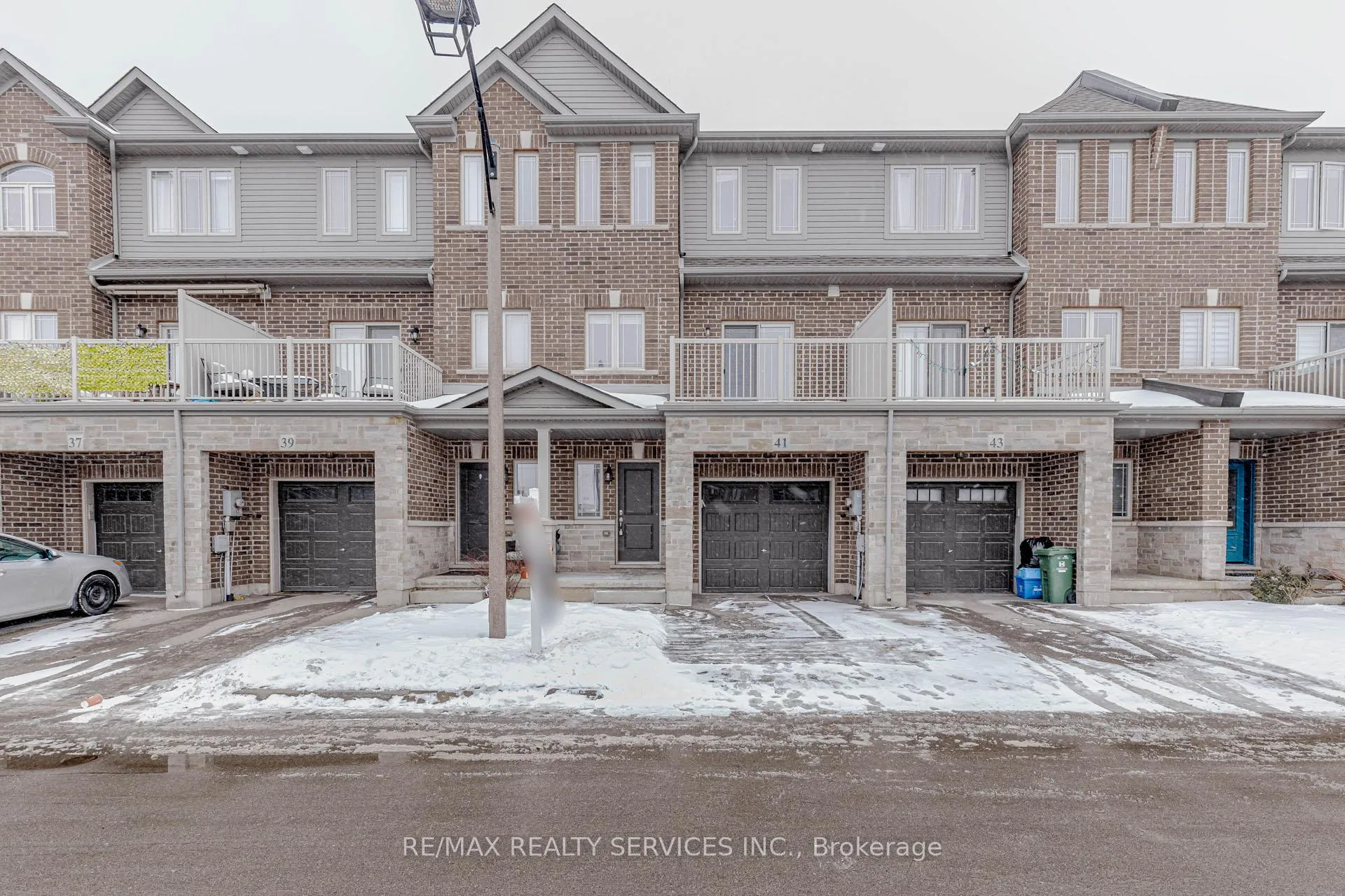Photo 5 of 41 Crossings Way N, Hamilton, Stoney Creek — HOMEH