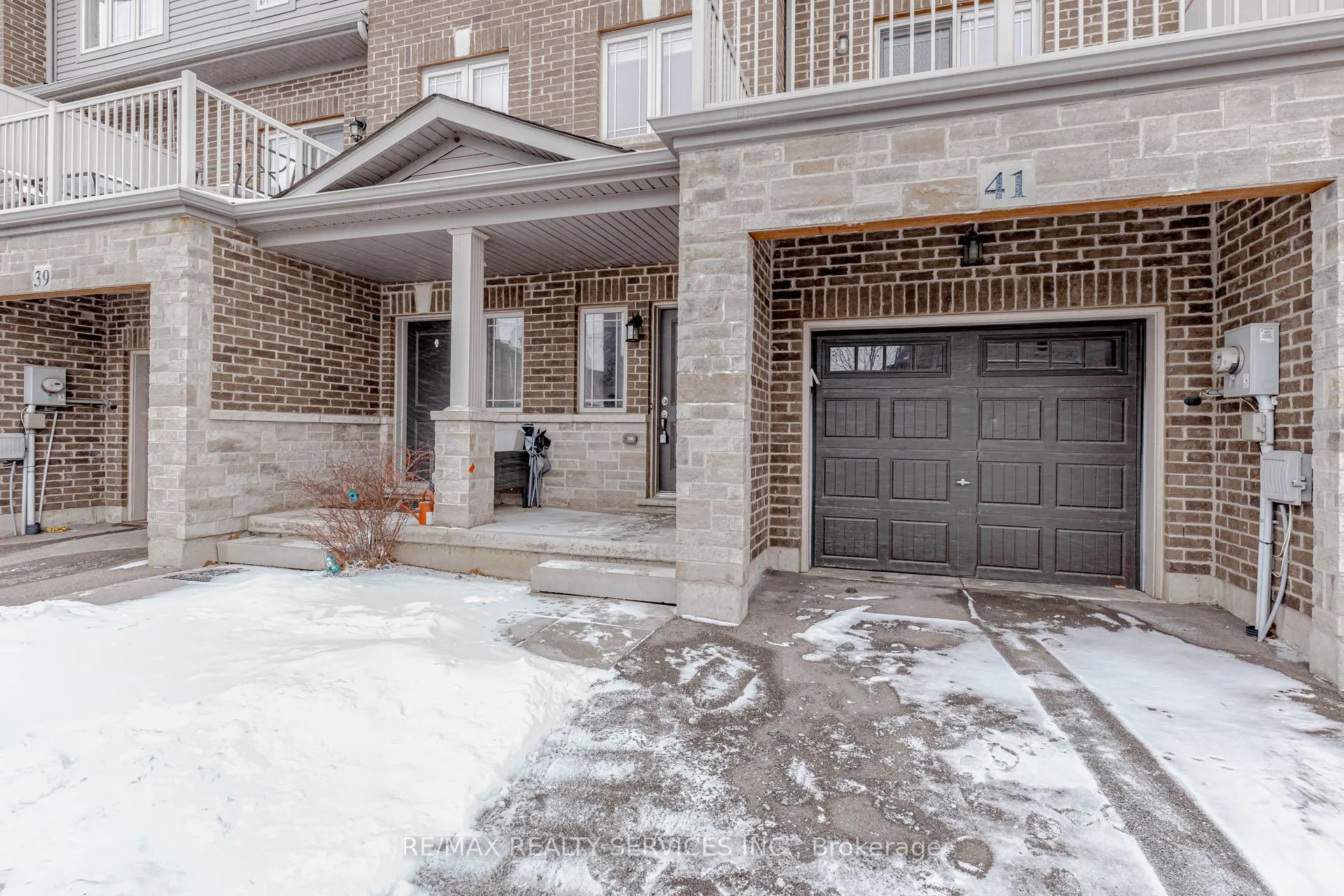 Photo 8 of 41 Crossings Way N, Hamilton, Stoney Creek — HOMEH