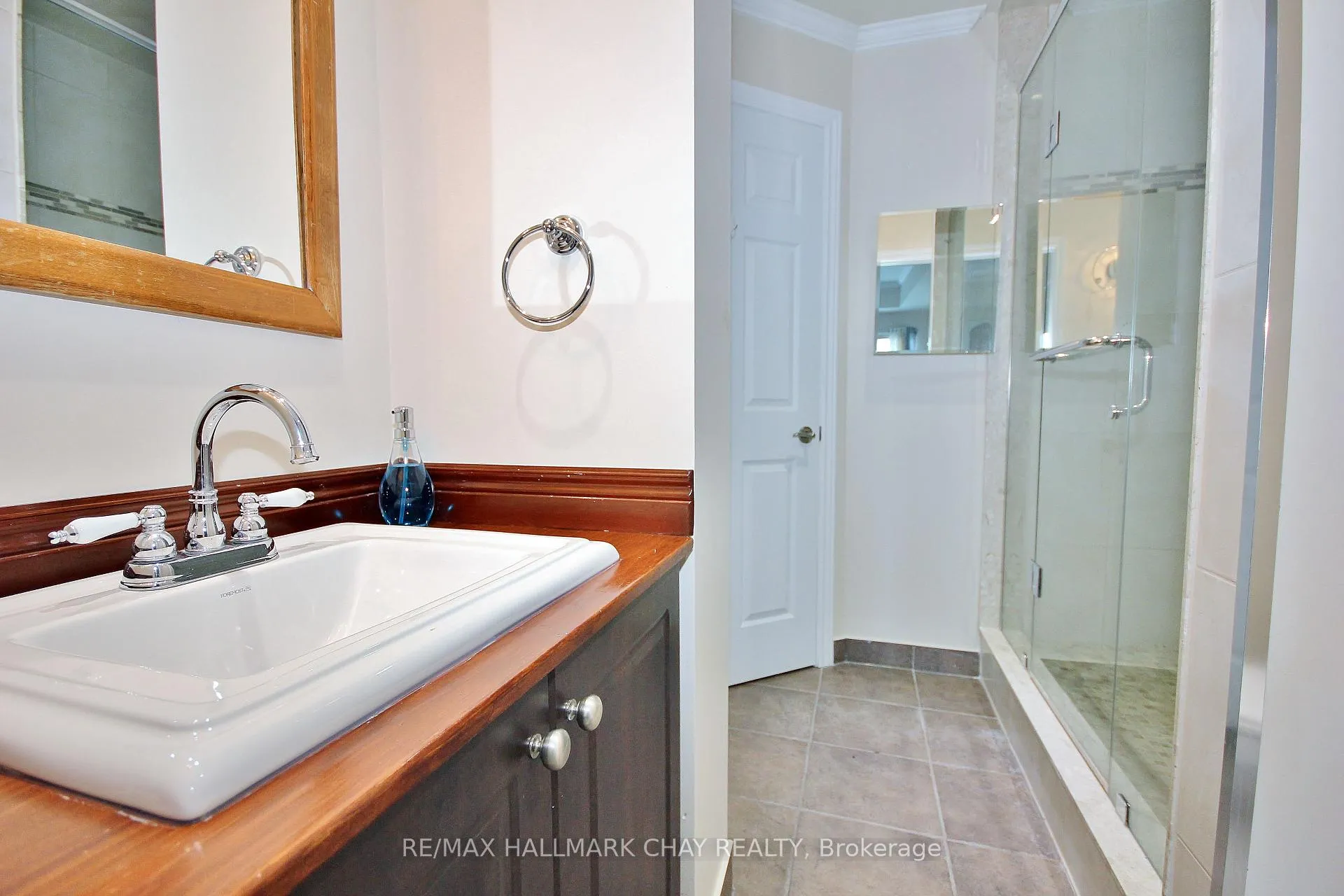 Photo 13 of Unit 511, 37 Ellen Street, Barrie, City Centre — HOMEH
