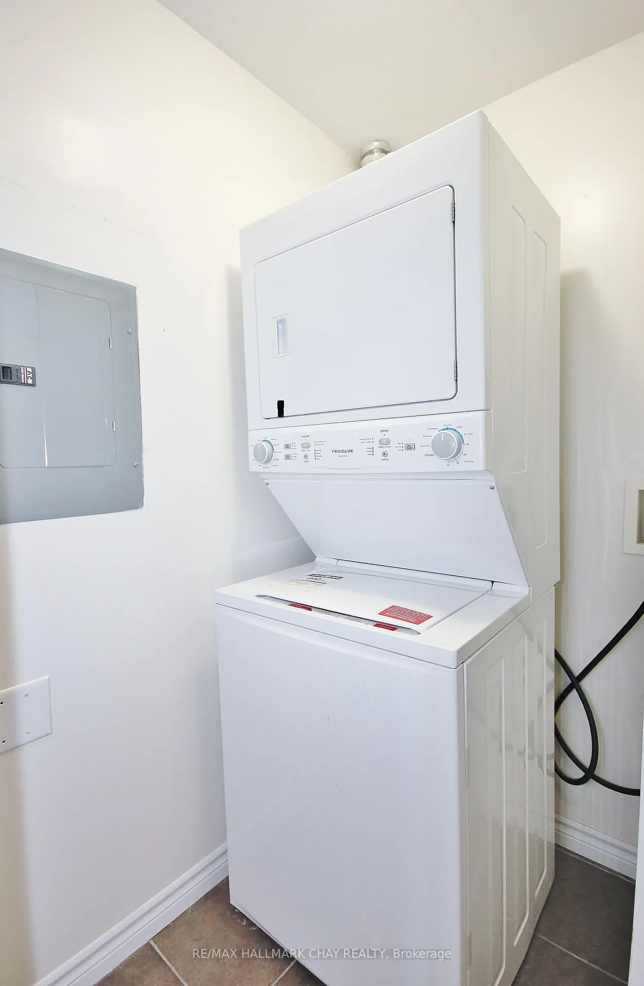 Photo 15 of Unit 511, 37 Ellen Street, Barrie, City Centre — HOMEH