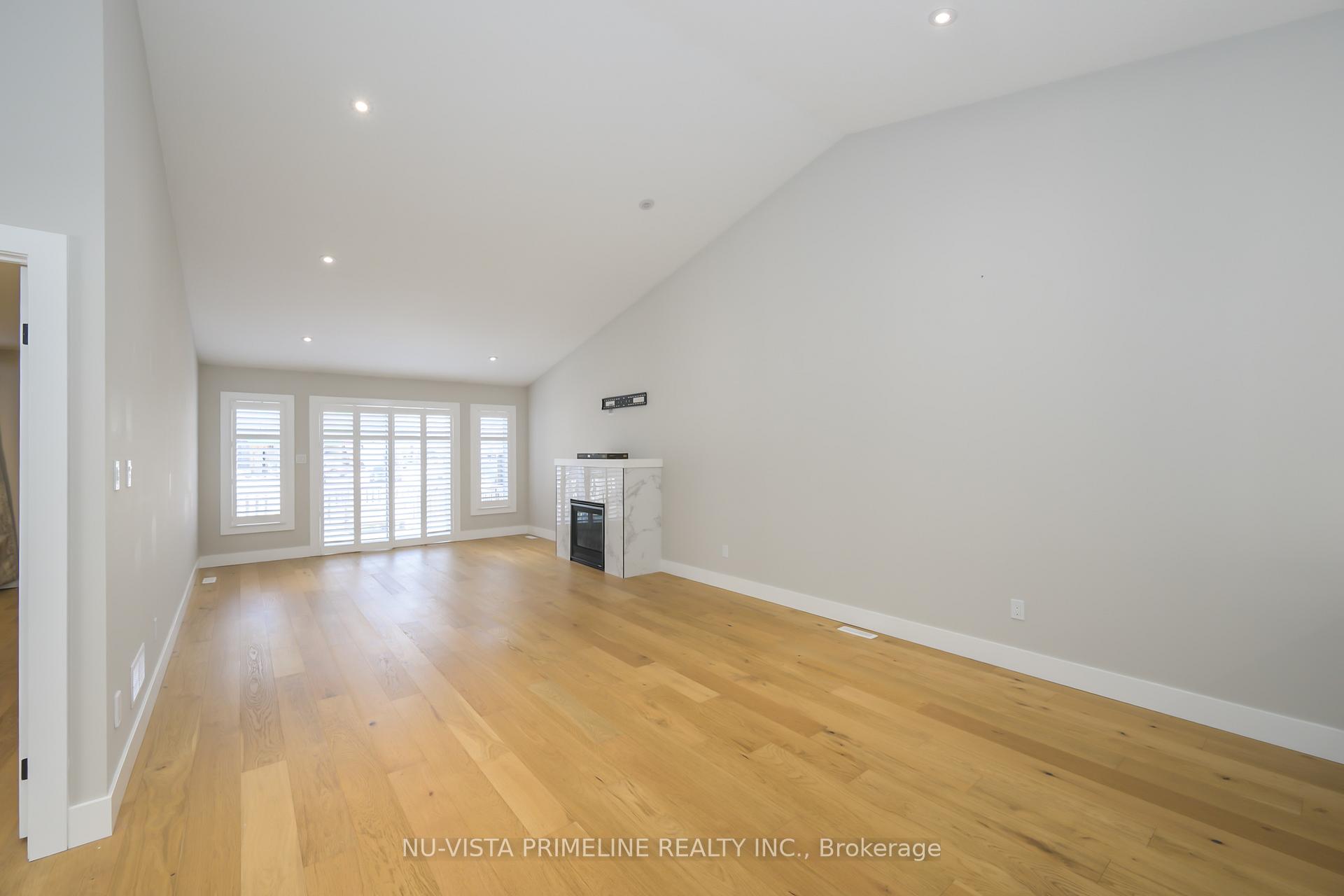 Photo 14 of 21 Olde Clover Drive, Lucan Biddulph, Lucan — HOMEH