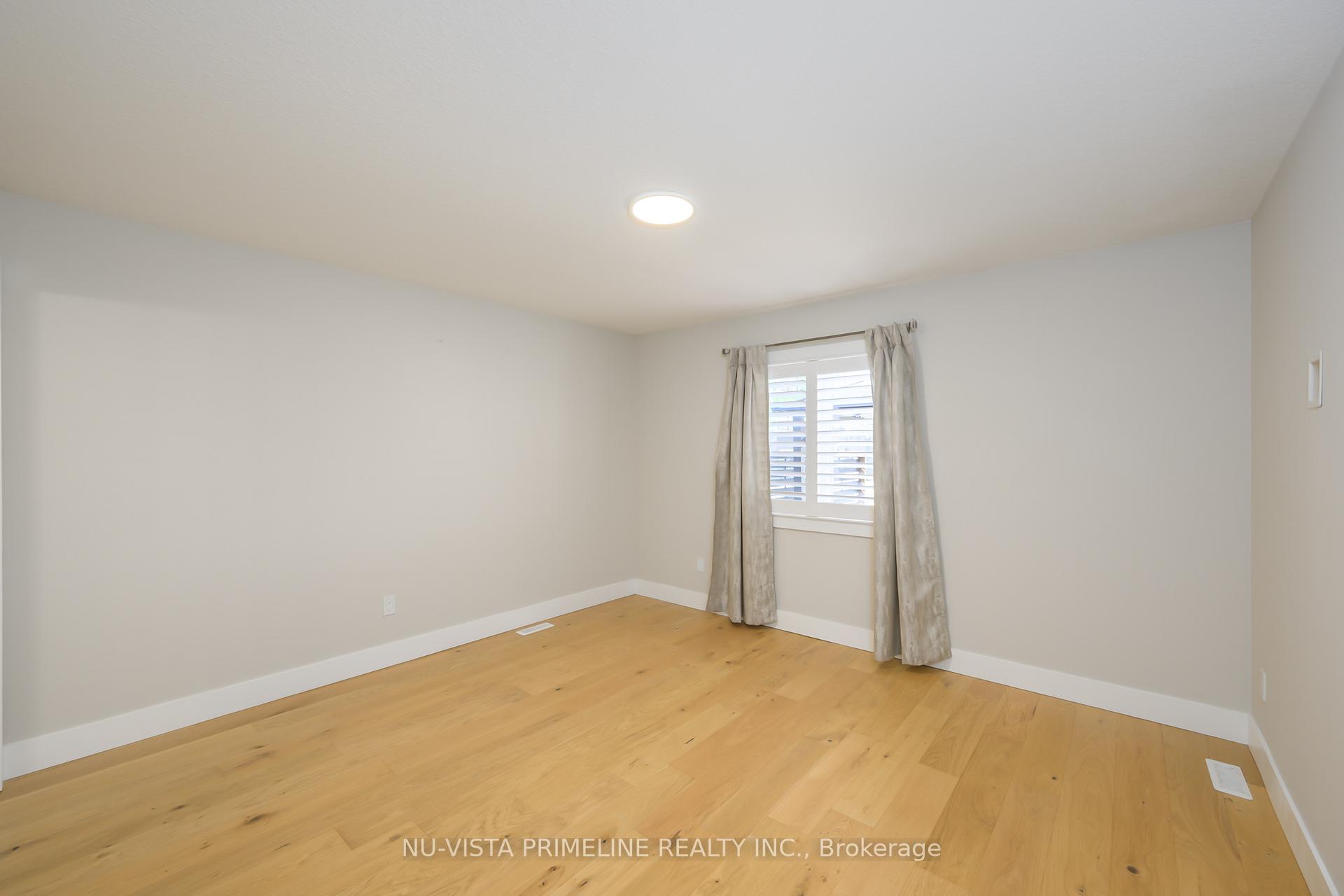Photo 18 of 21 Olde Clover Drive, Lucan Biddulph, Lucan — HOMEH