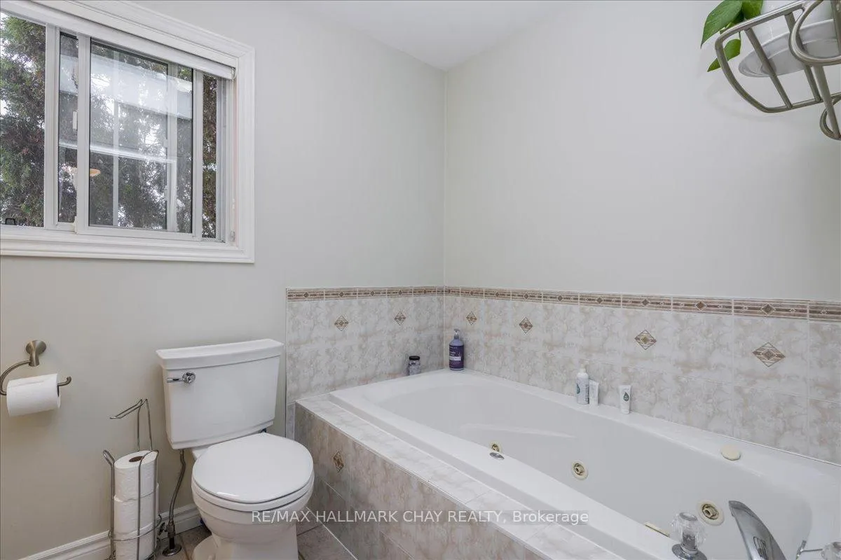 Photo 18 of 2 Mancini Drive, Essa, Angus — HOMEH