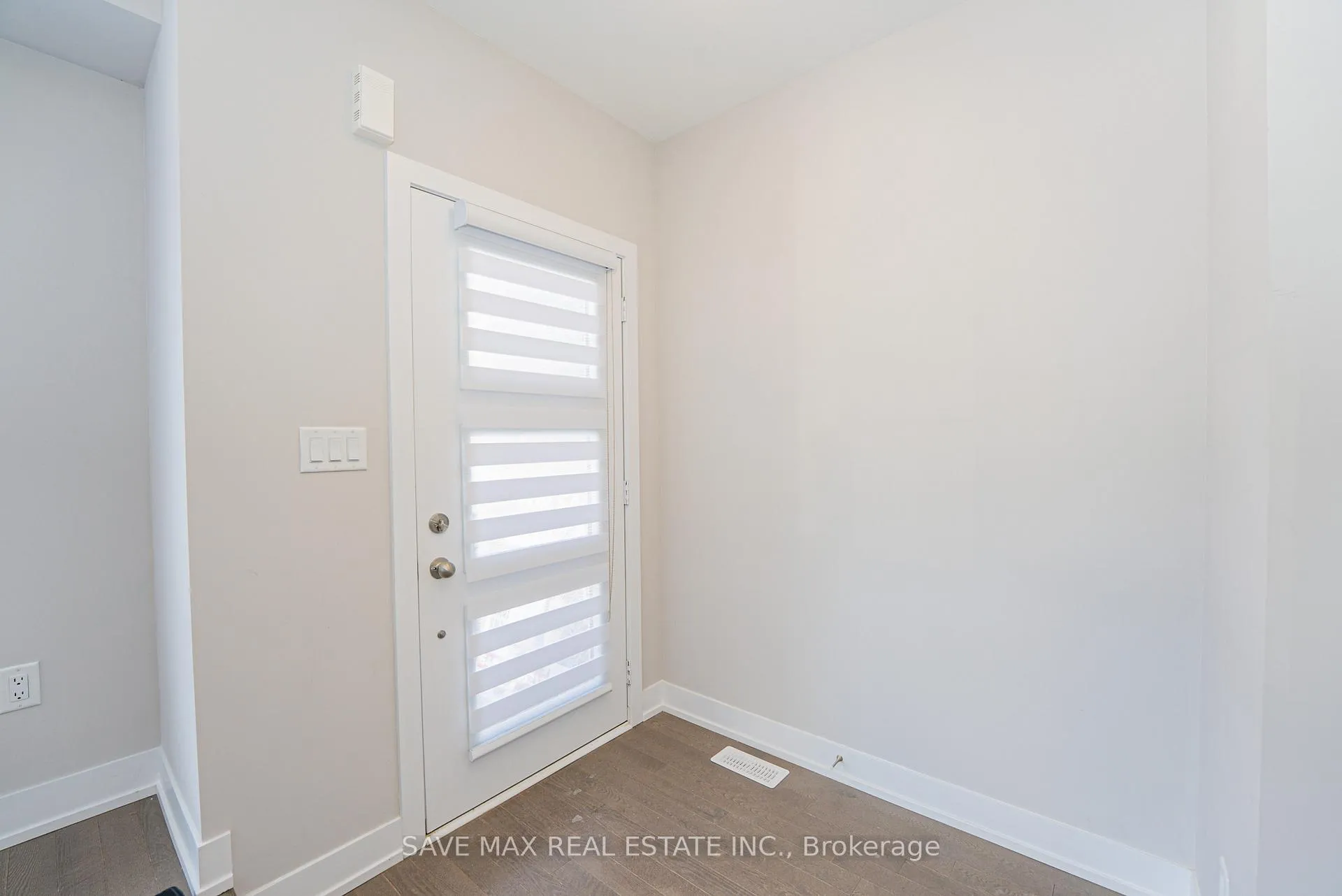 Photo 4 of 93 Cornell Rouge Boulevard, Markham, Cornell — HOMEH