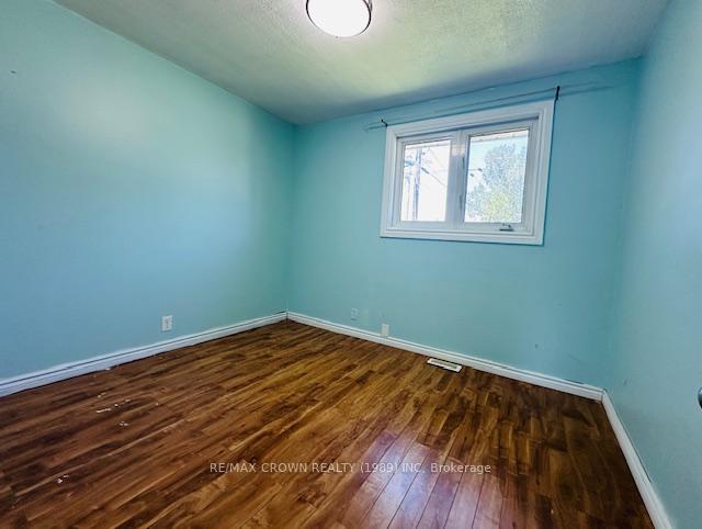 Photo 23 of 16 Nipigon Avenue, Kapuskasing — HOMEH