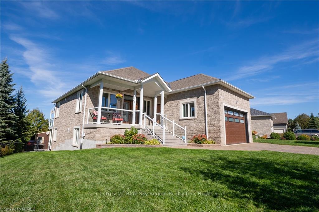 Front of 119 Osprey Crescent