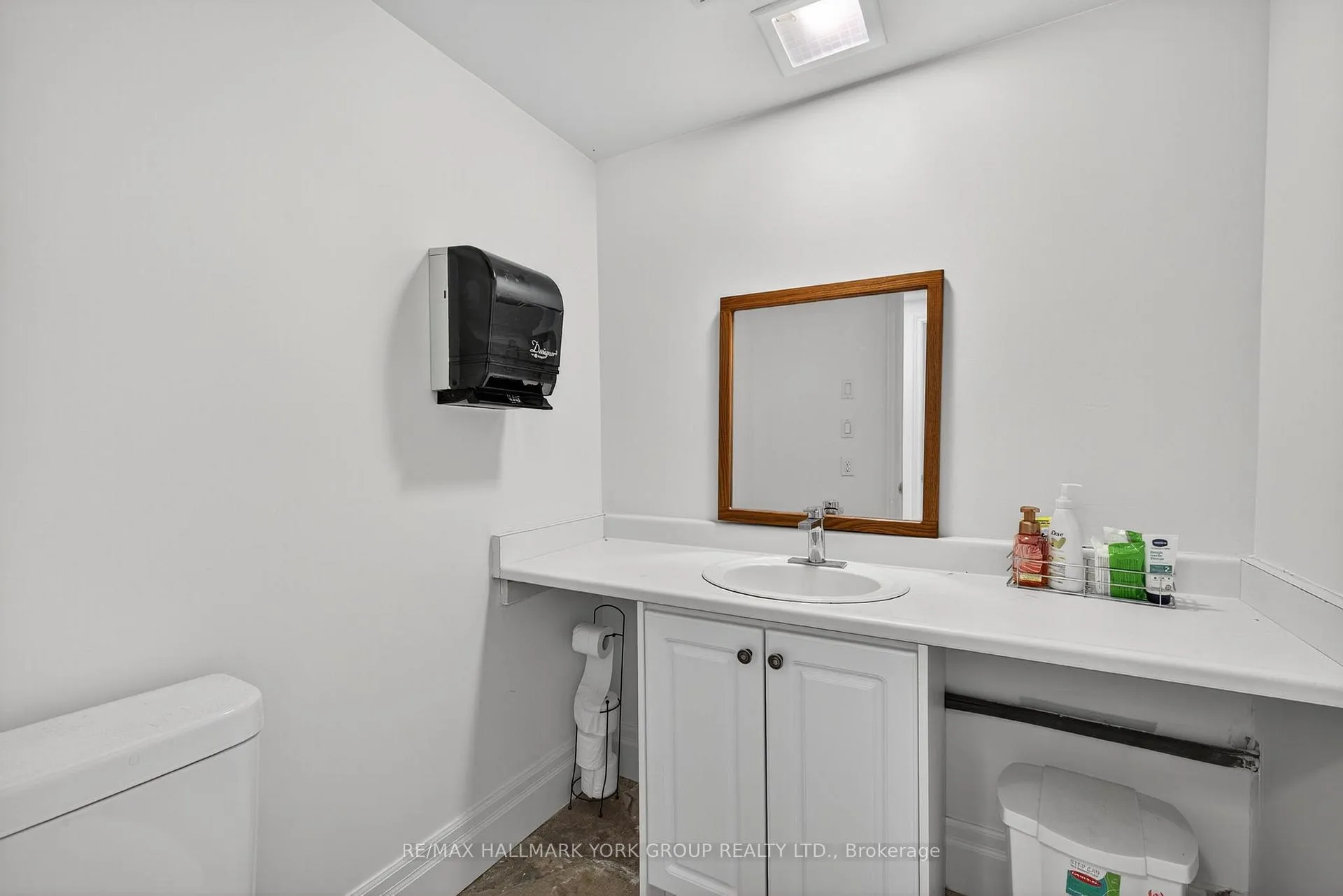 Photo 18 of 4515 Lloydtown Aurora Road, King, Pottageville — HOMEH
