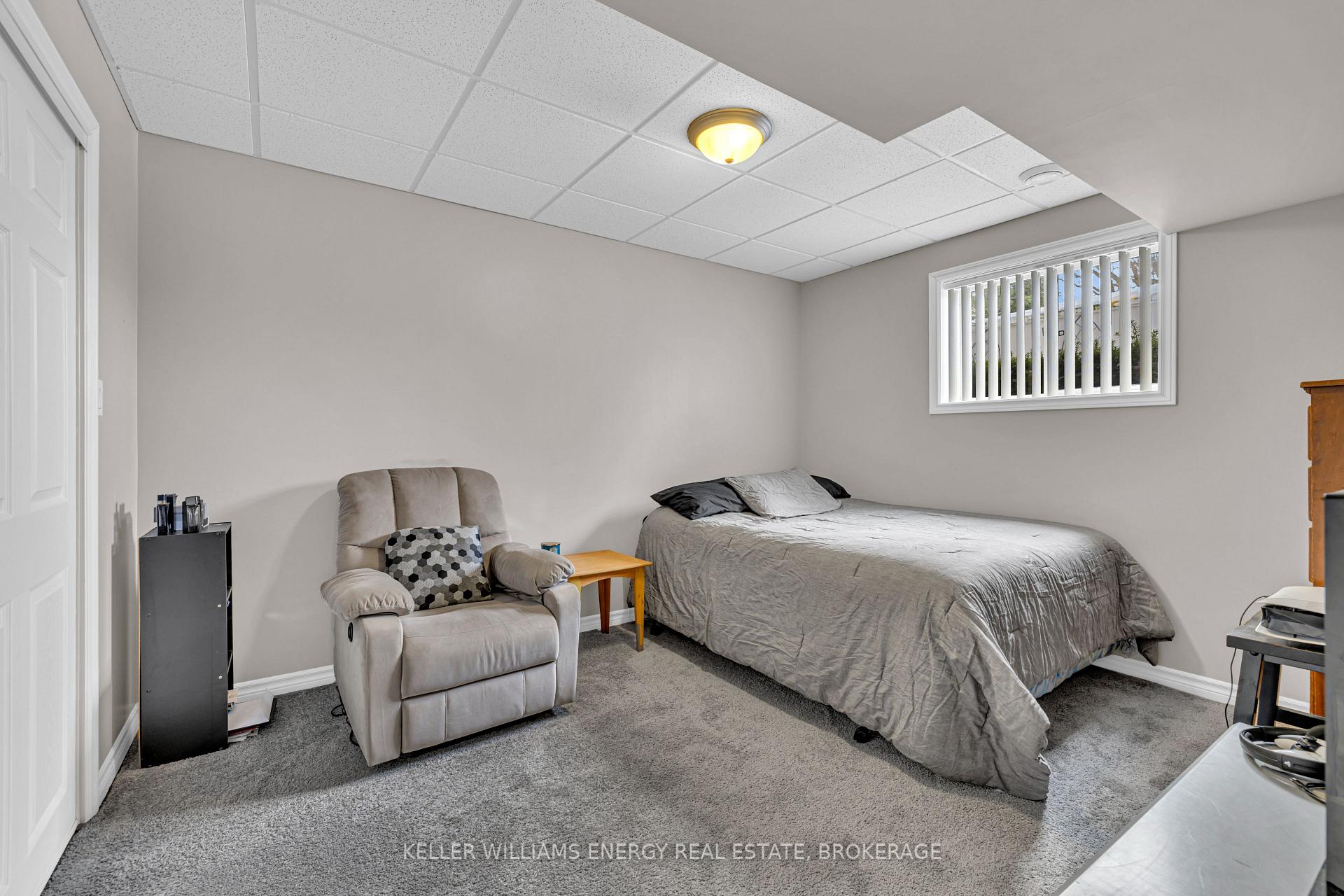 Photo 15 of 1127 King Louis Street, Lakeshore — HOMEH