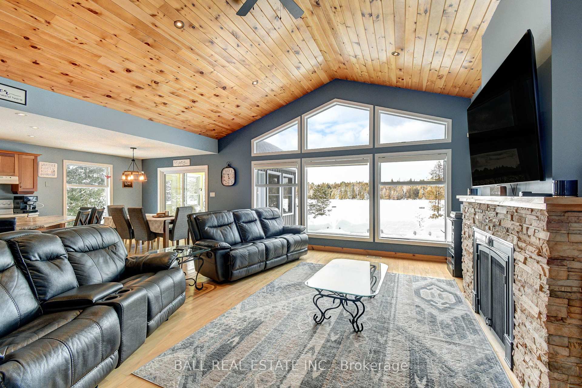 Photo 7 of 1609 Weslemkoon Lake Road, Limerick — HOMEH