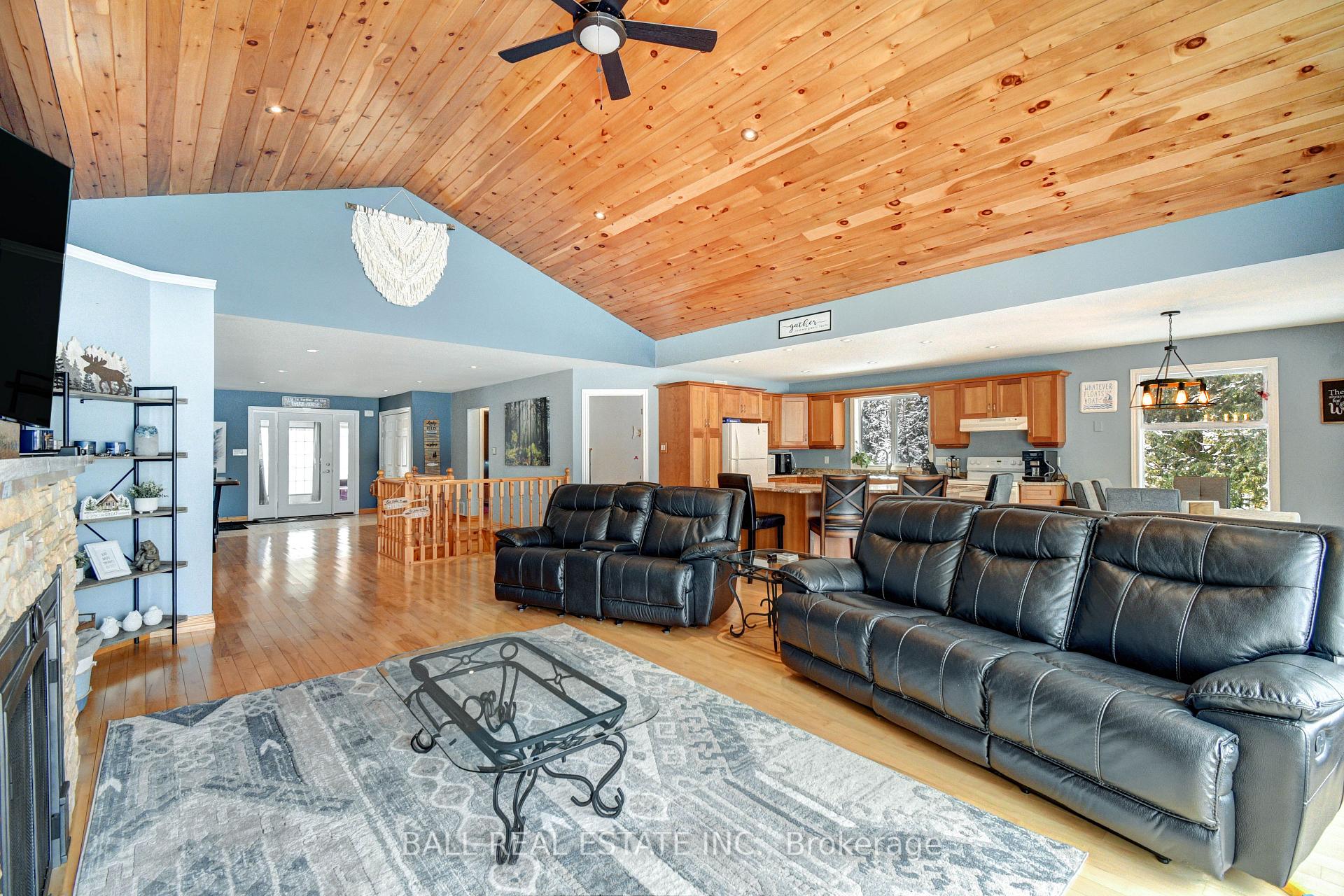 Photo 10 of 1609 Weslemkoon Lake Road, Limerick — HOMEH